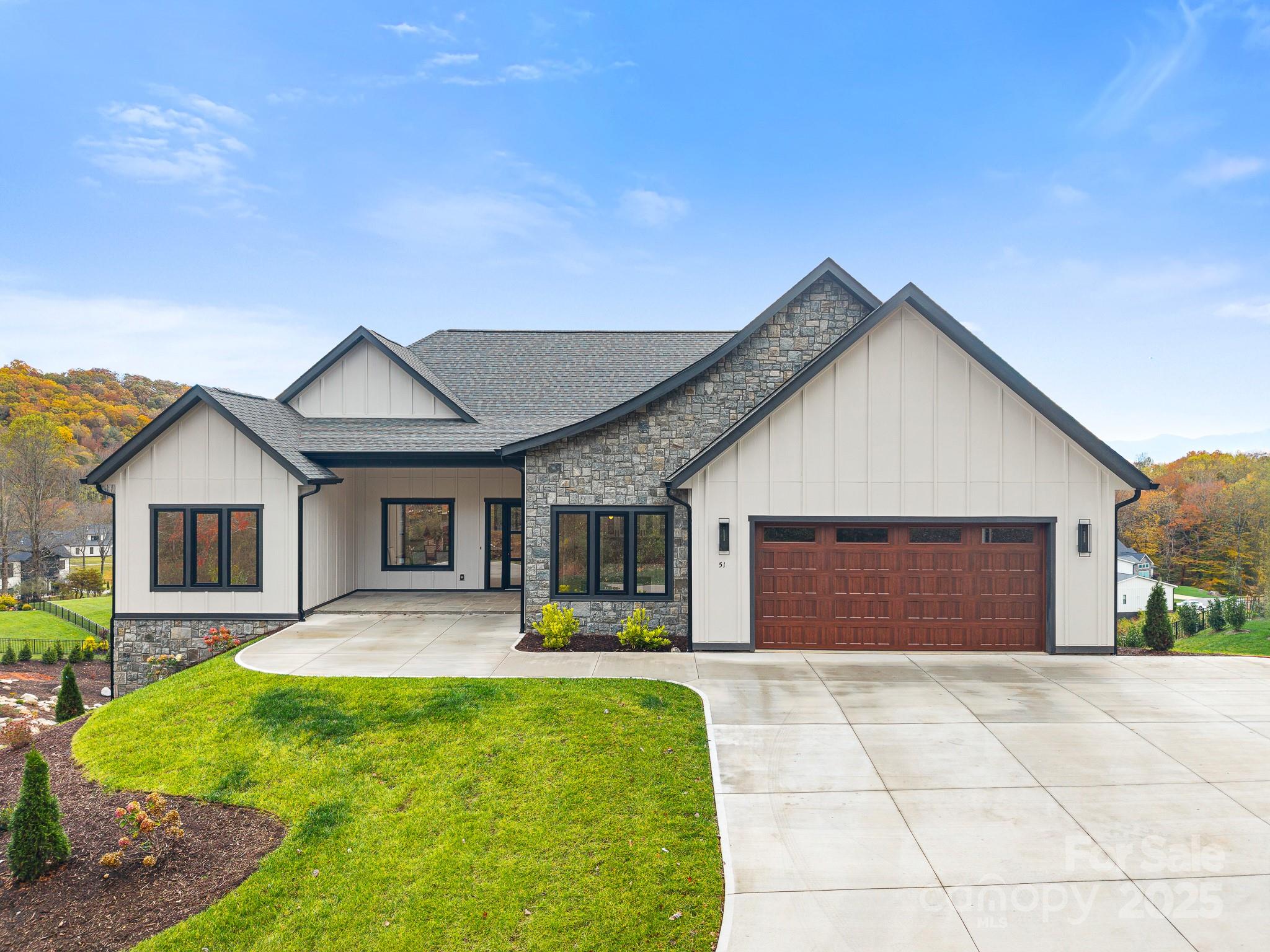 51 Bridgeway Drive 12