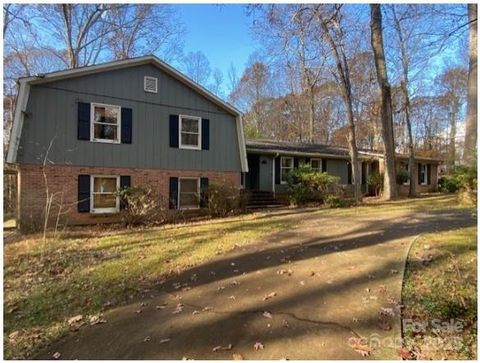 Photo of 3212 Nancy Creek Road, Charlotte, NC 28270 (MLS # 4323267)