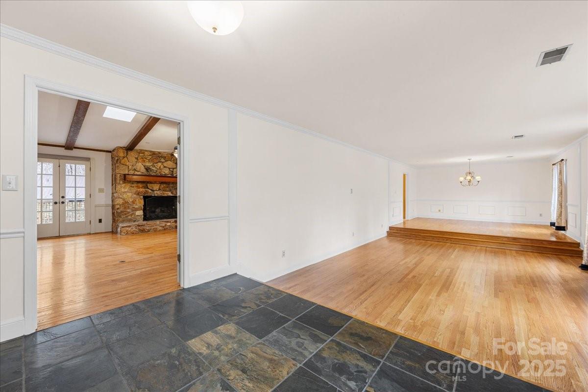 3212 Nancy Creek Road