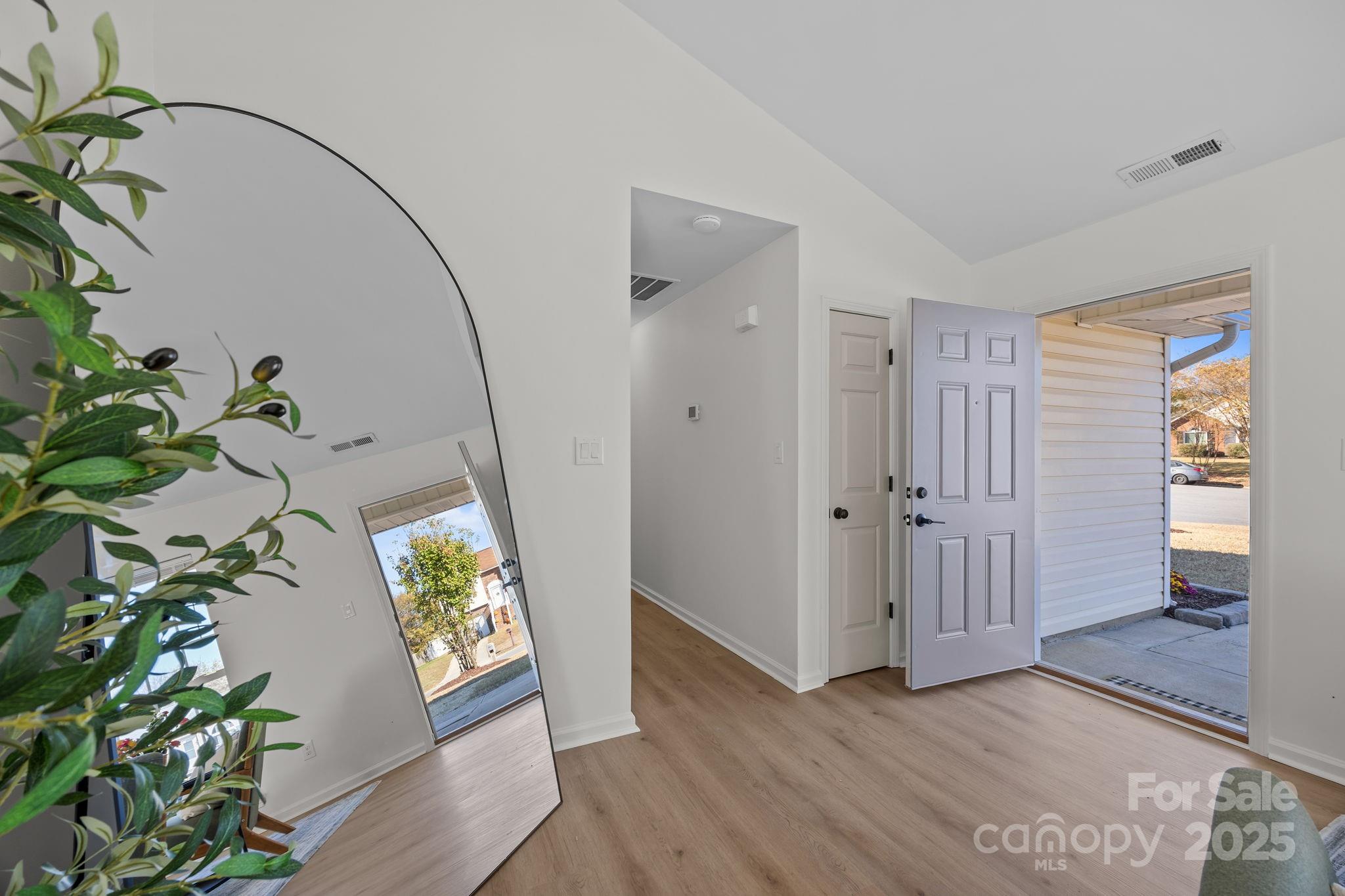 4112 Alexis Court SW