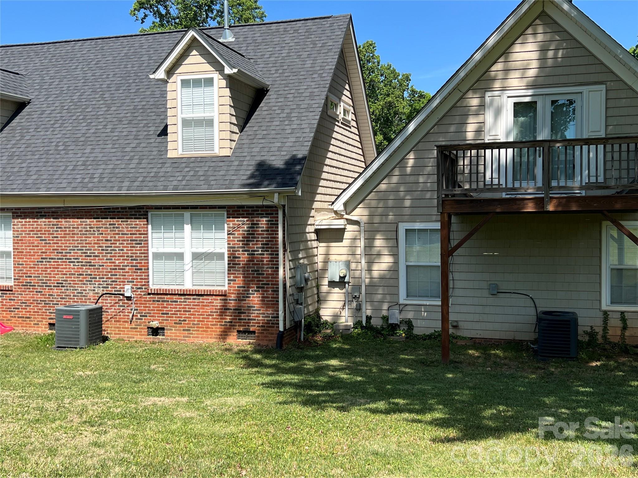 Elliott Acres - Residential Income