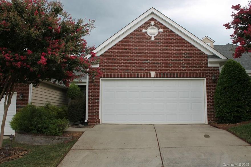 Awesome 2 BR townhome in 55 + Community of Four Seasons. Great Fort Mill location close to I-77 and low SC taxes. Great community features and activities galore. Great outdoor living area with paver patio and view of community pond & fountain. Open floor plan and formal dining room or flex space.