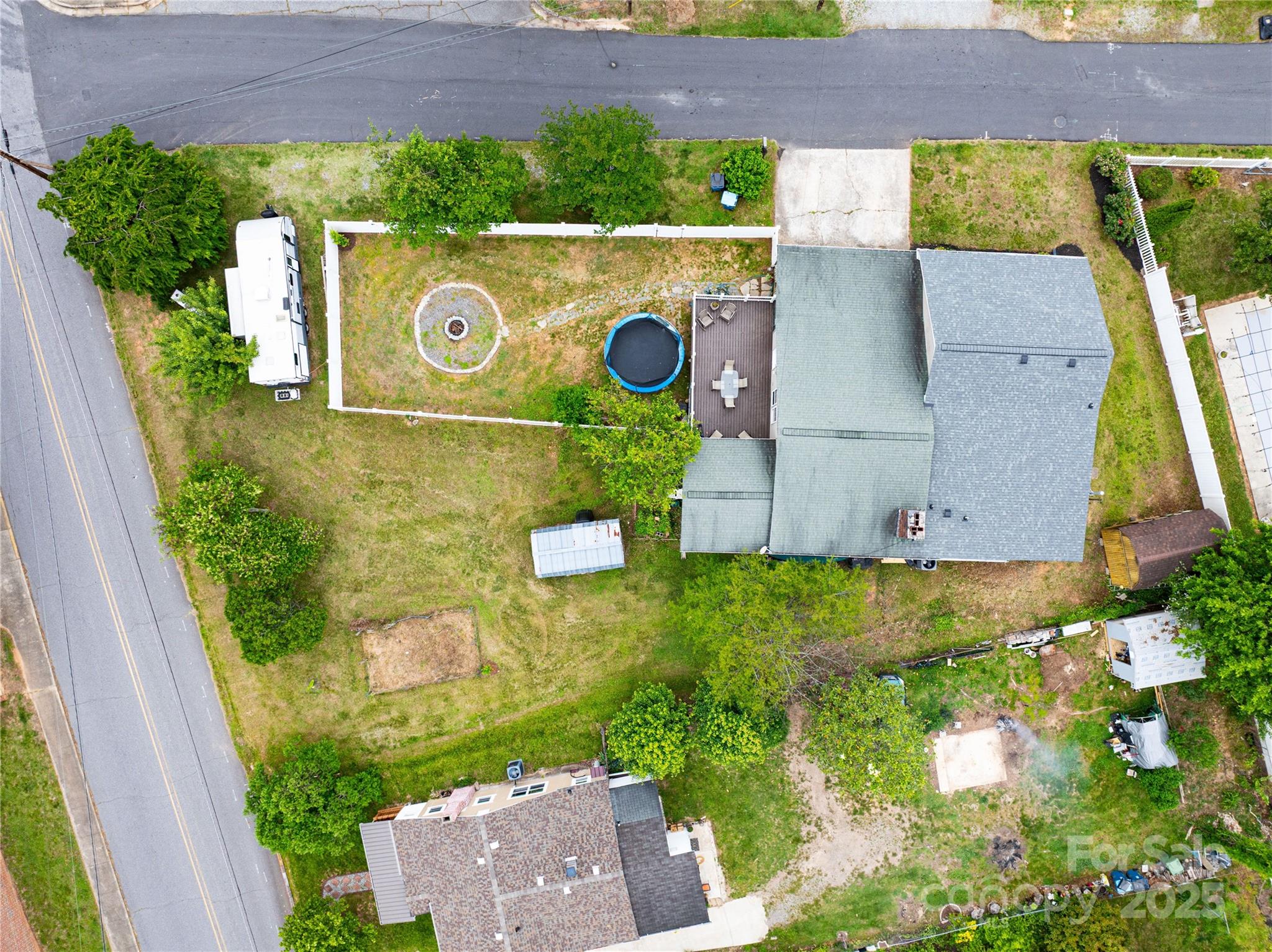 804 Rostan Street SE