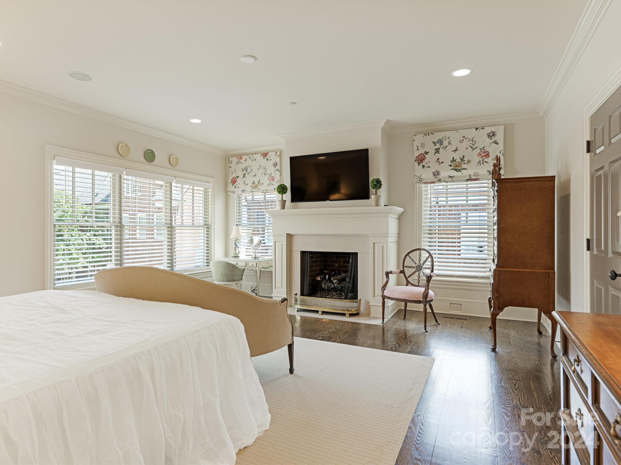 Myers Park - Residential