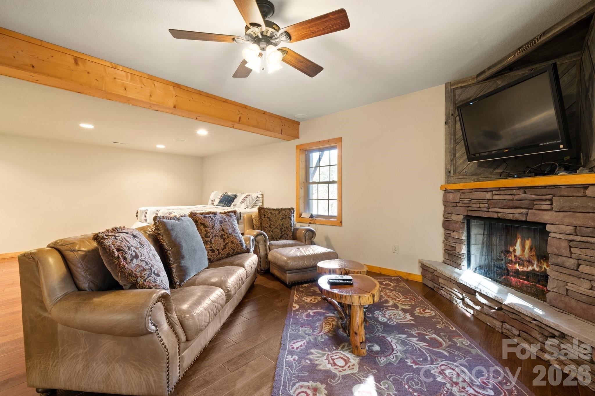 The Pinnacle at Ridgeview - Residential