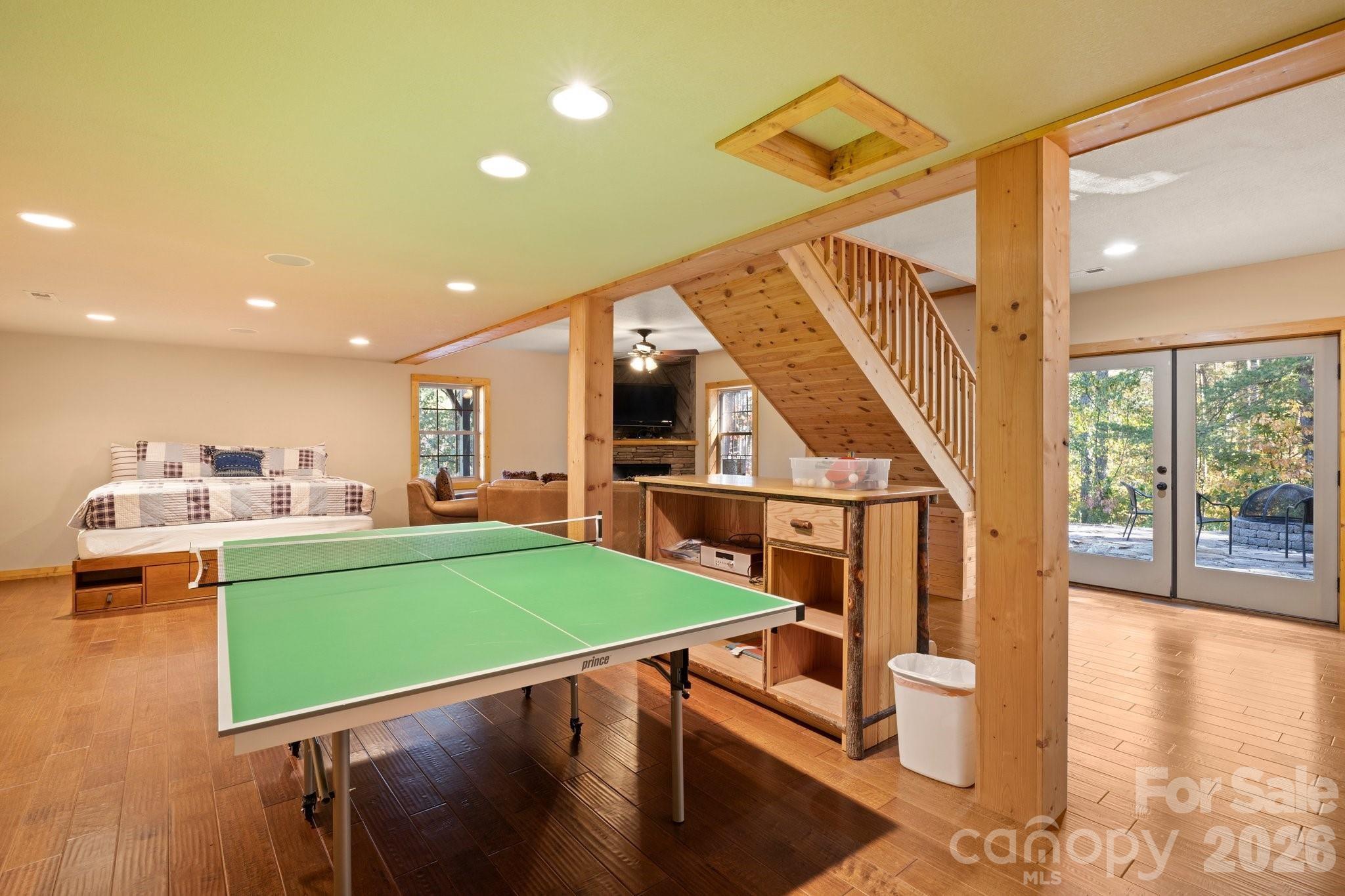 The Pinnacle at Ridgeview - Residential