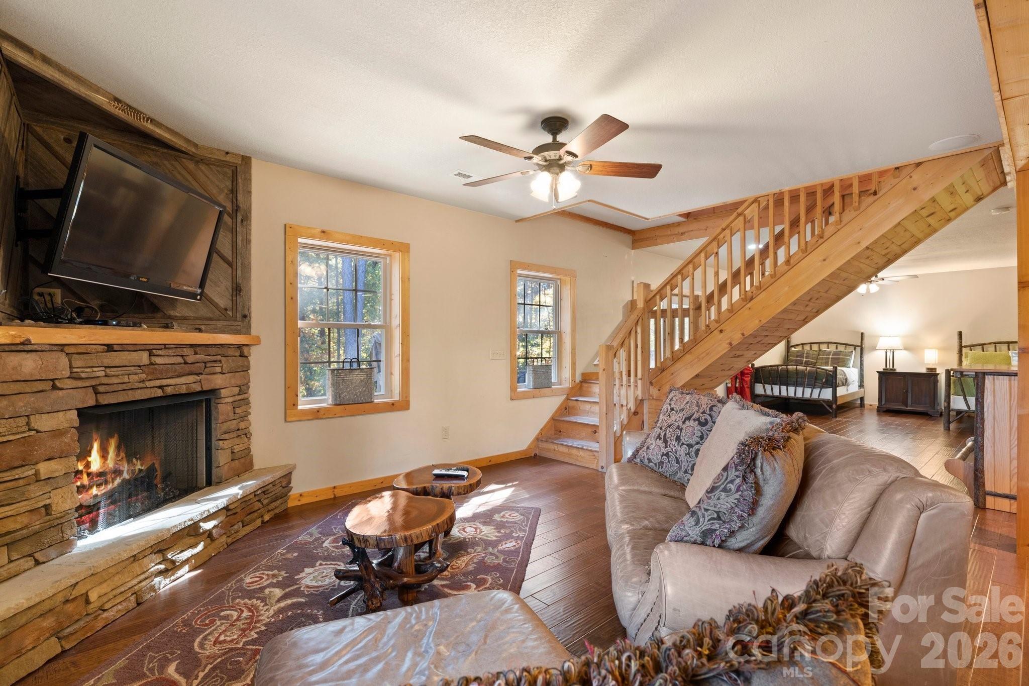 The Pinnacle at Ridgeview - Residential