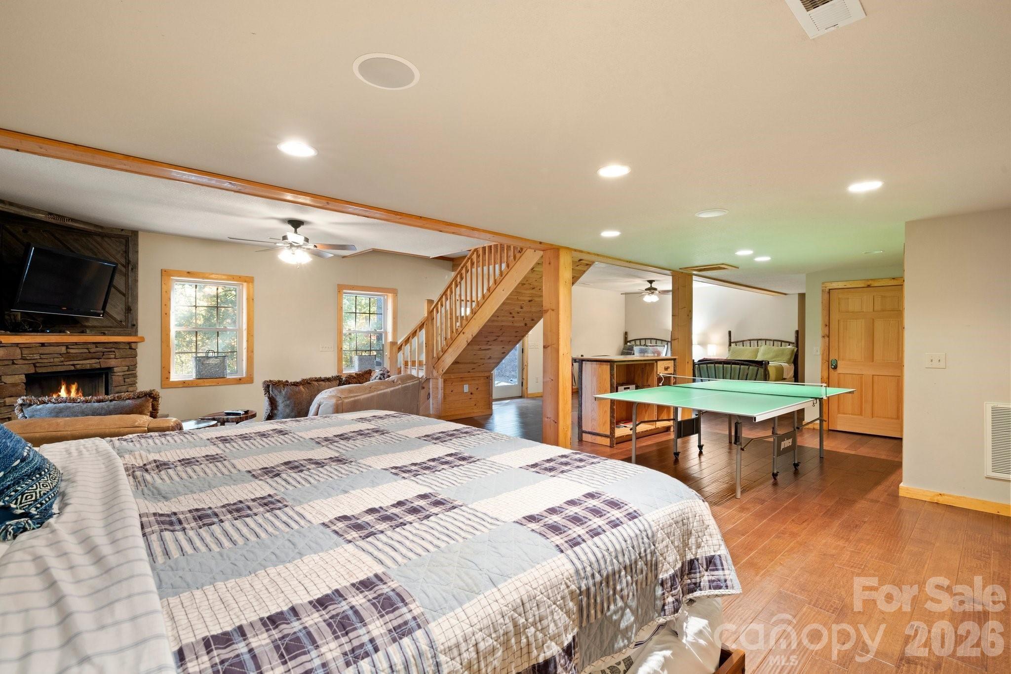 The Pinnacle at Ridgeview - Residential