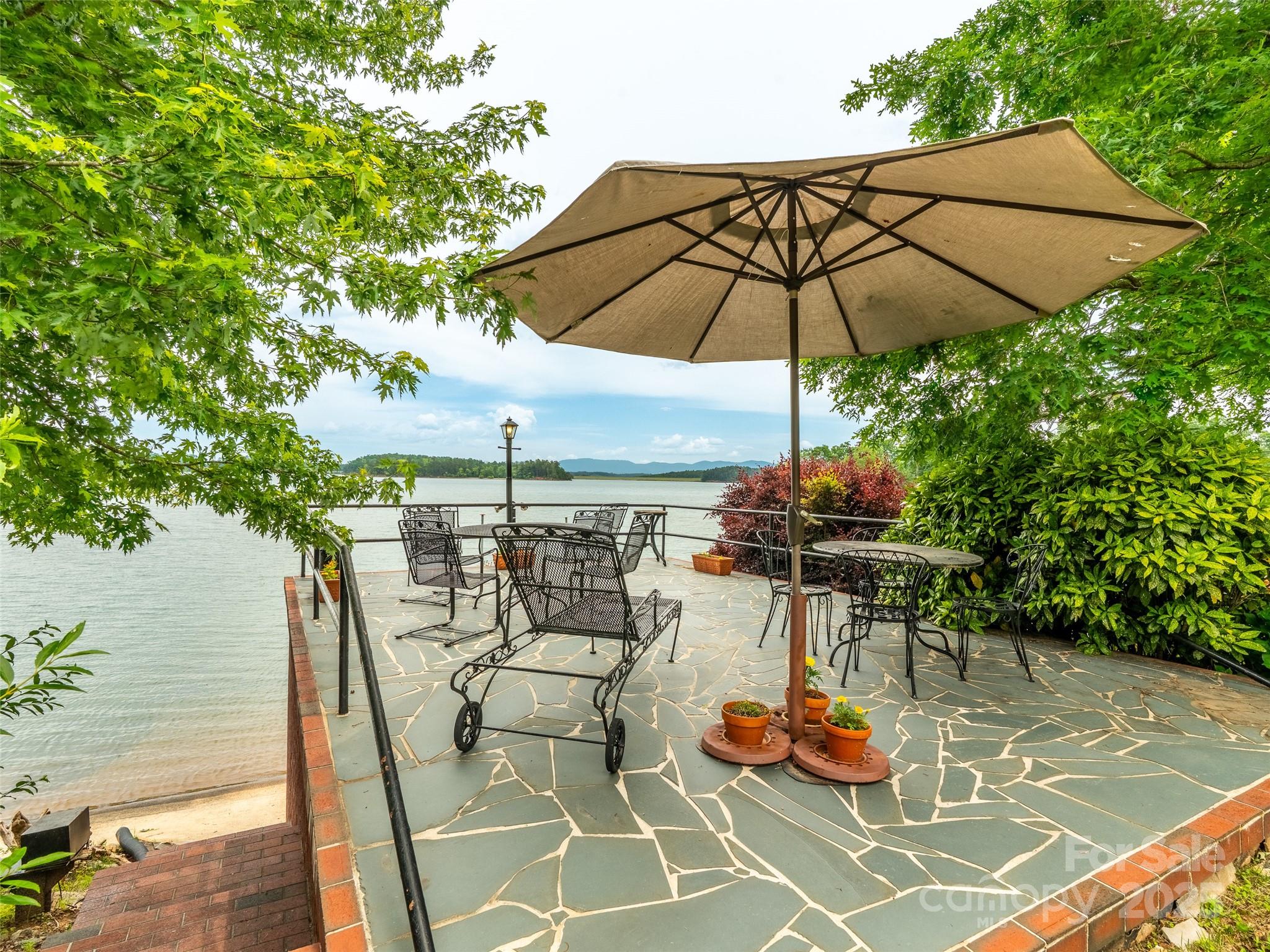 Holiday Shores - Residential