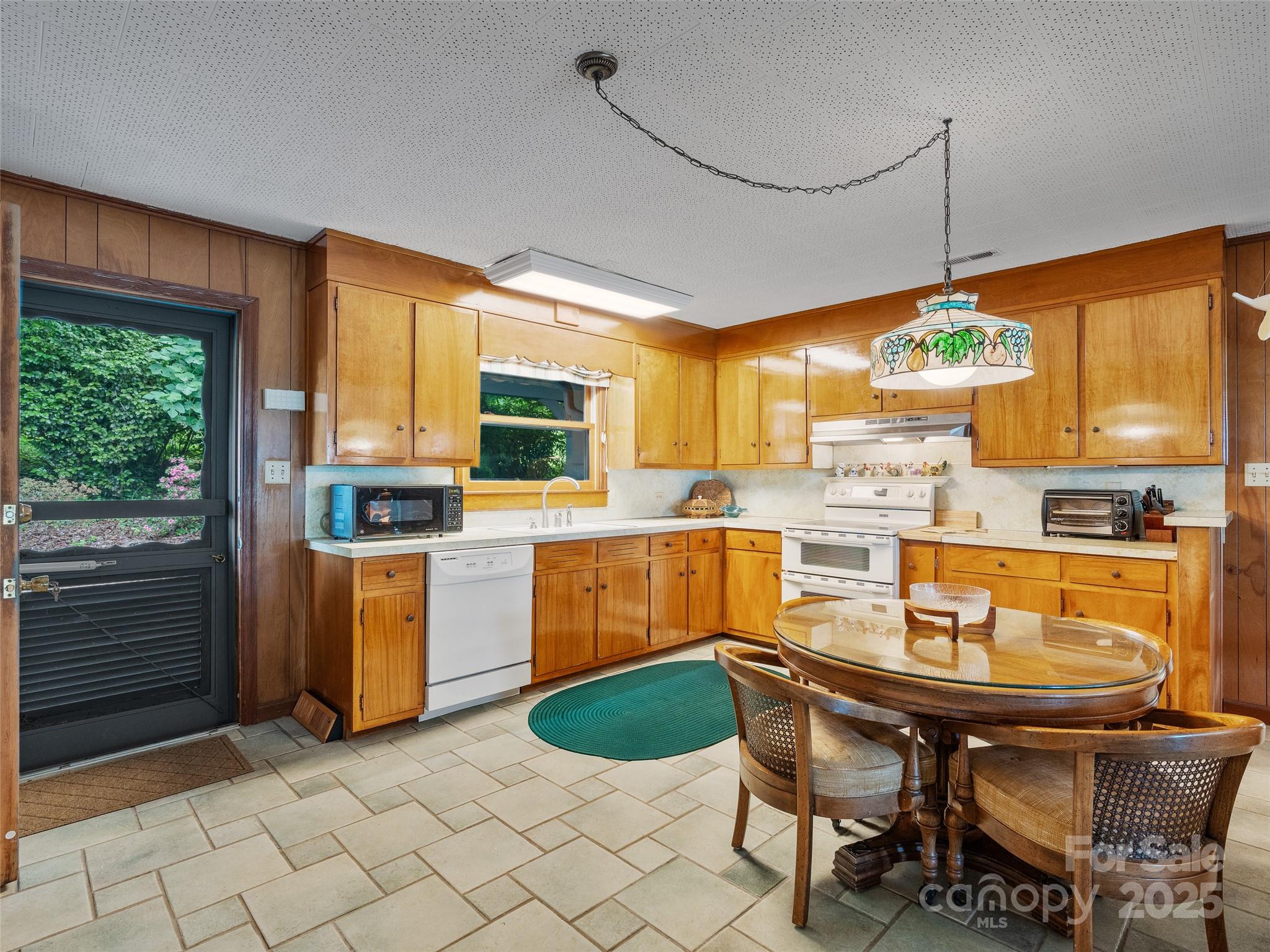 Holiday Shores - Residential