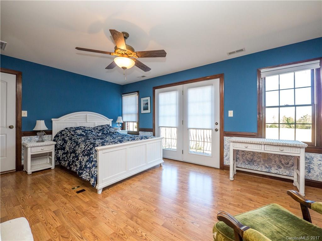 Emerald Lake - Residential