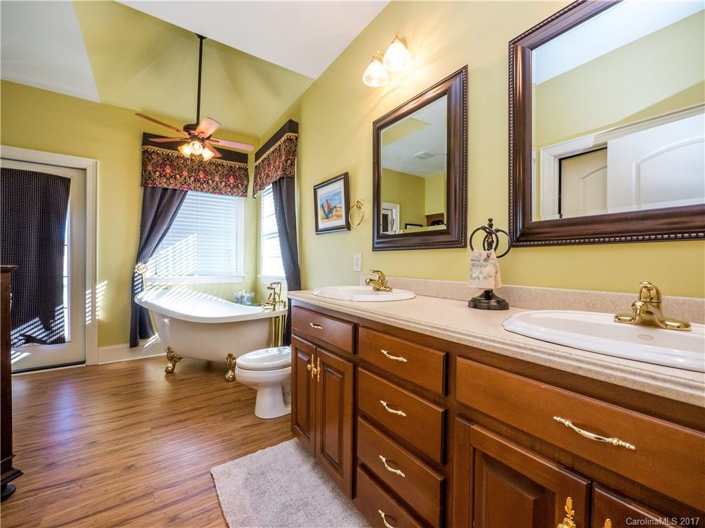 Emerald Lake - Residential