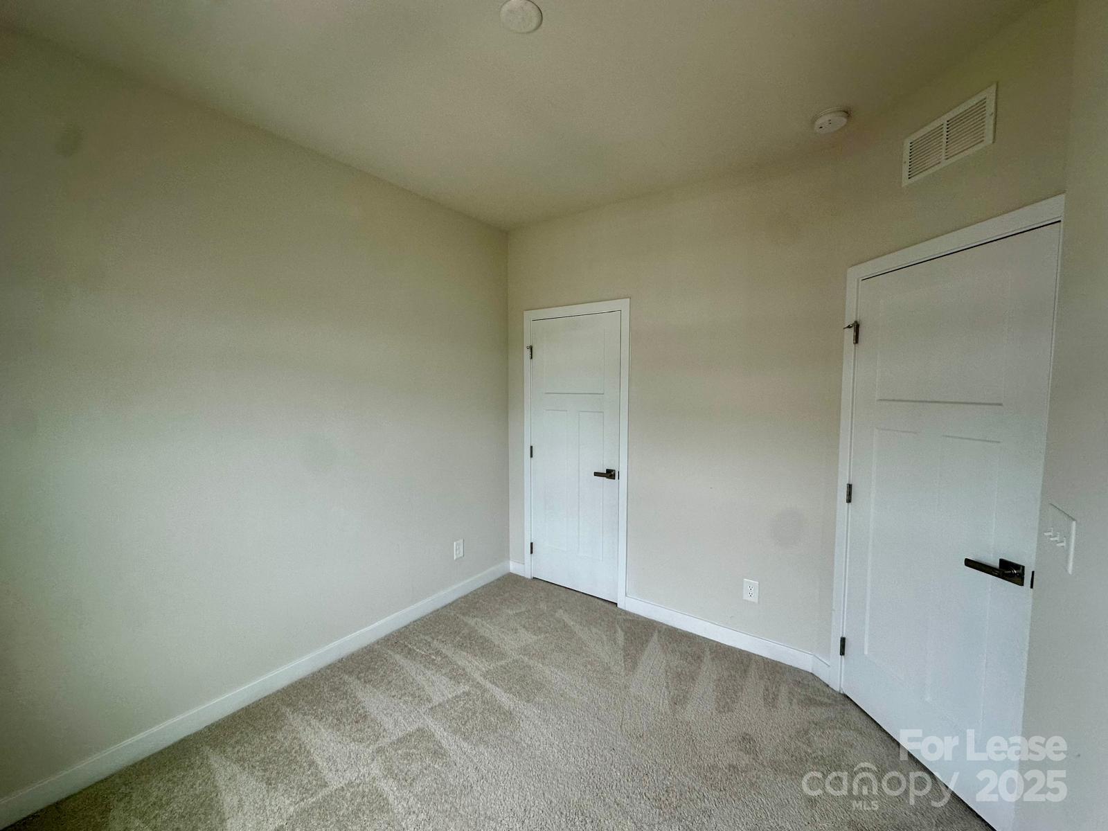 The Towns at Mallard Mills - Residential Lease