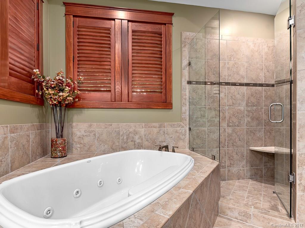 Reynolds Mountain - Residential