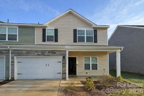 Photo of 6328 Revolution Trail, Charlotte, NC 28217 (MLS # 4358169)