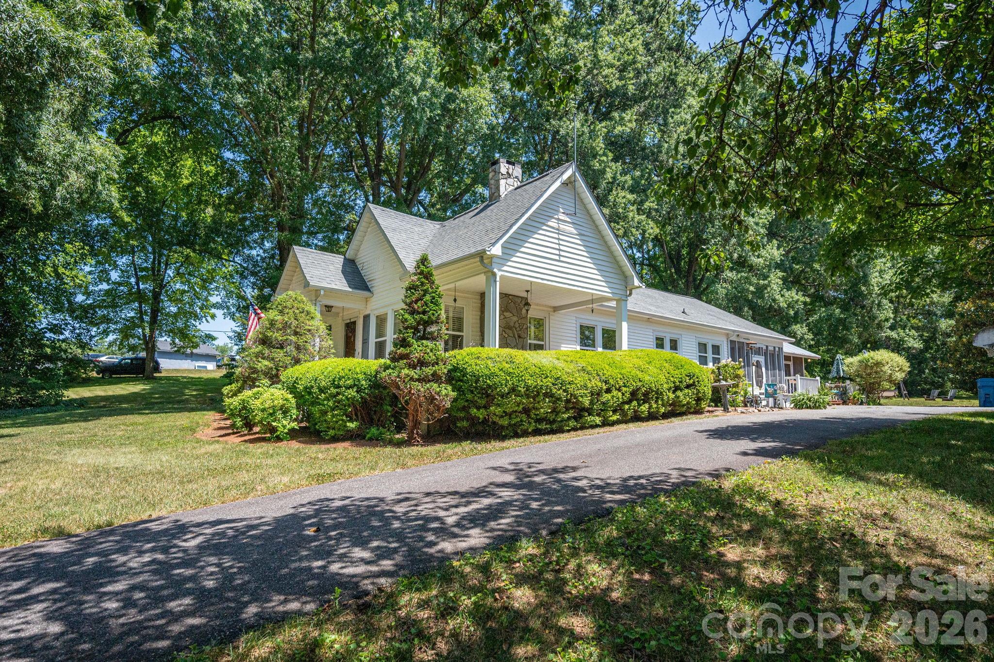 3512 Red Norris Drive