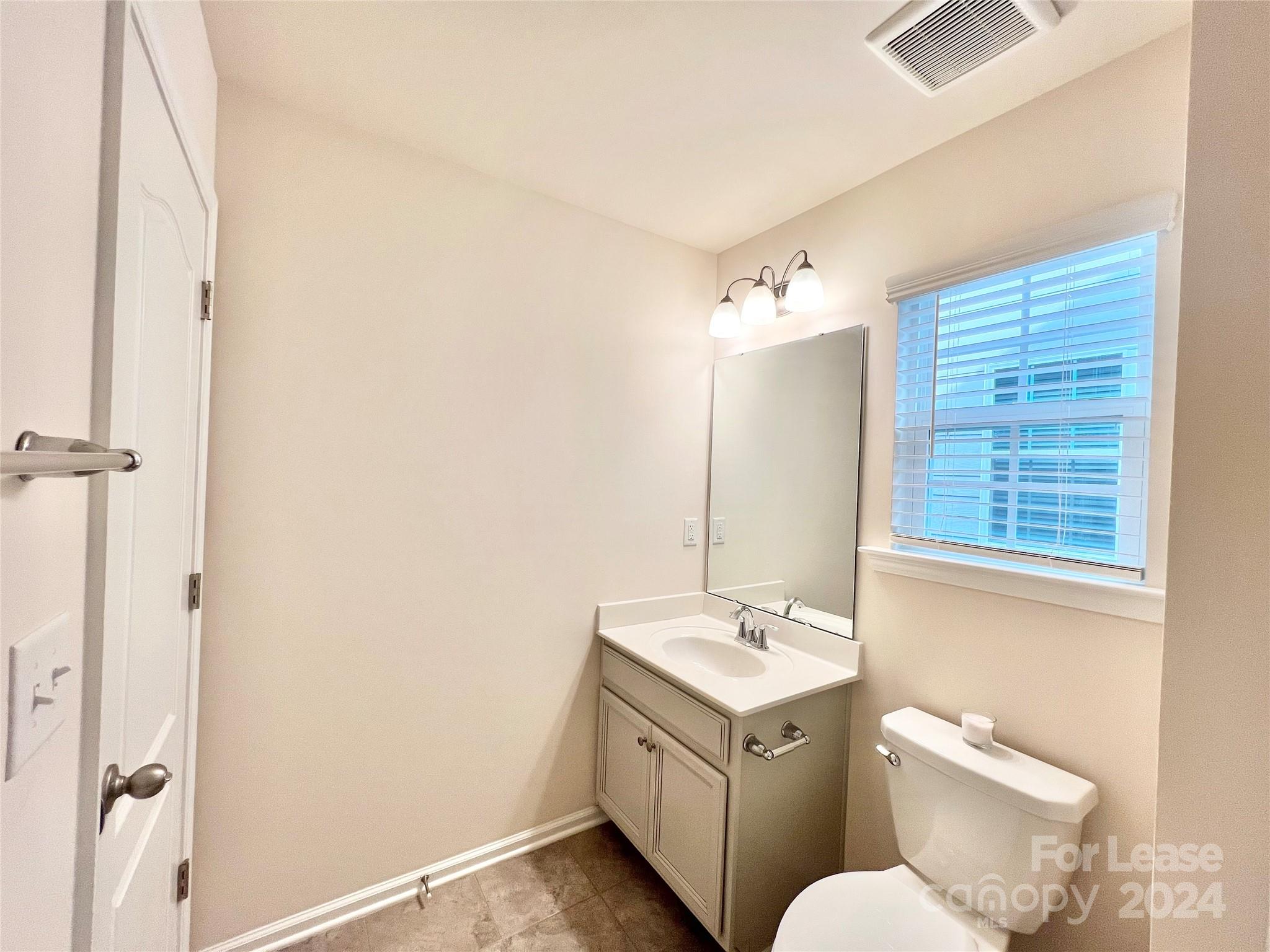 Oakland Pointe - Residential Lease