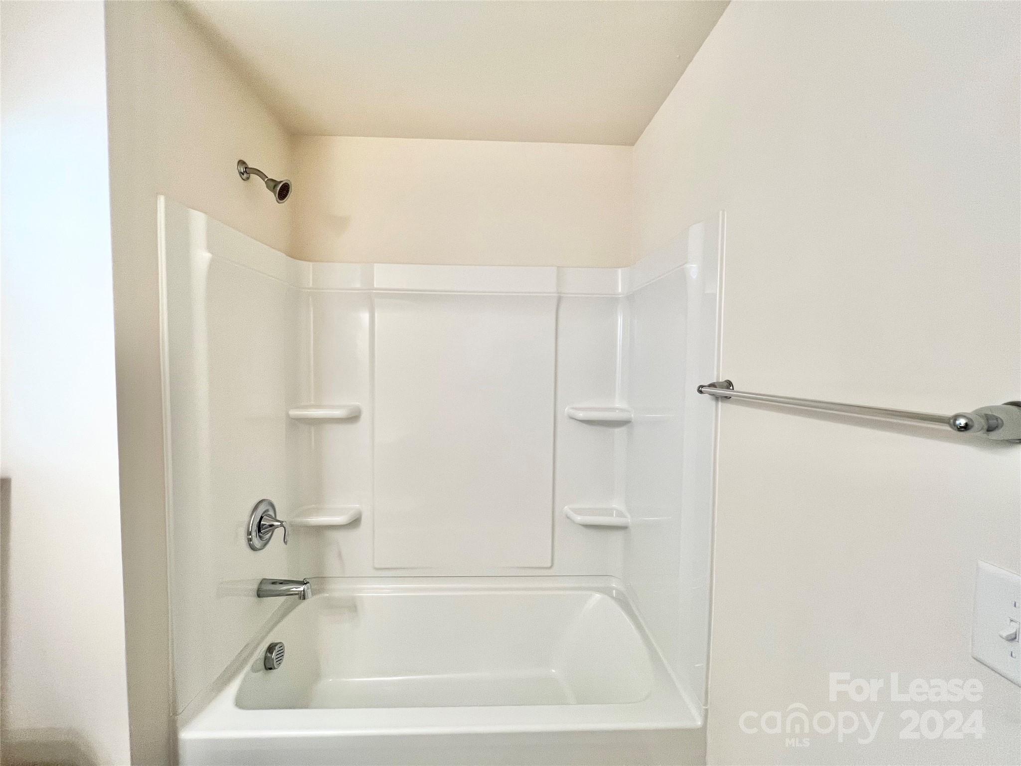 Oakland Pointe - Residential Lease