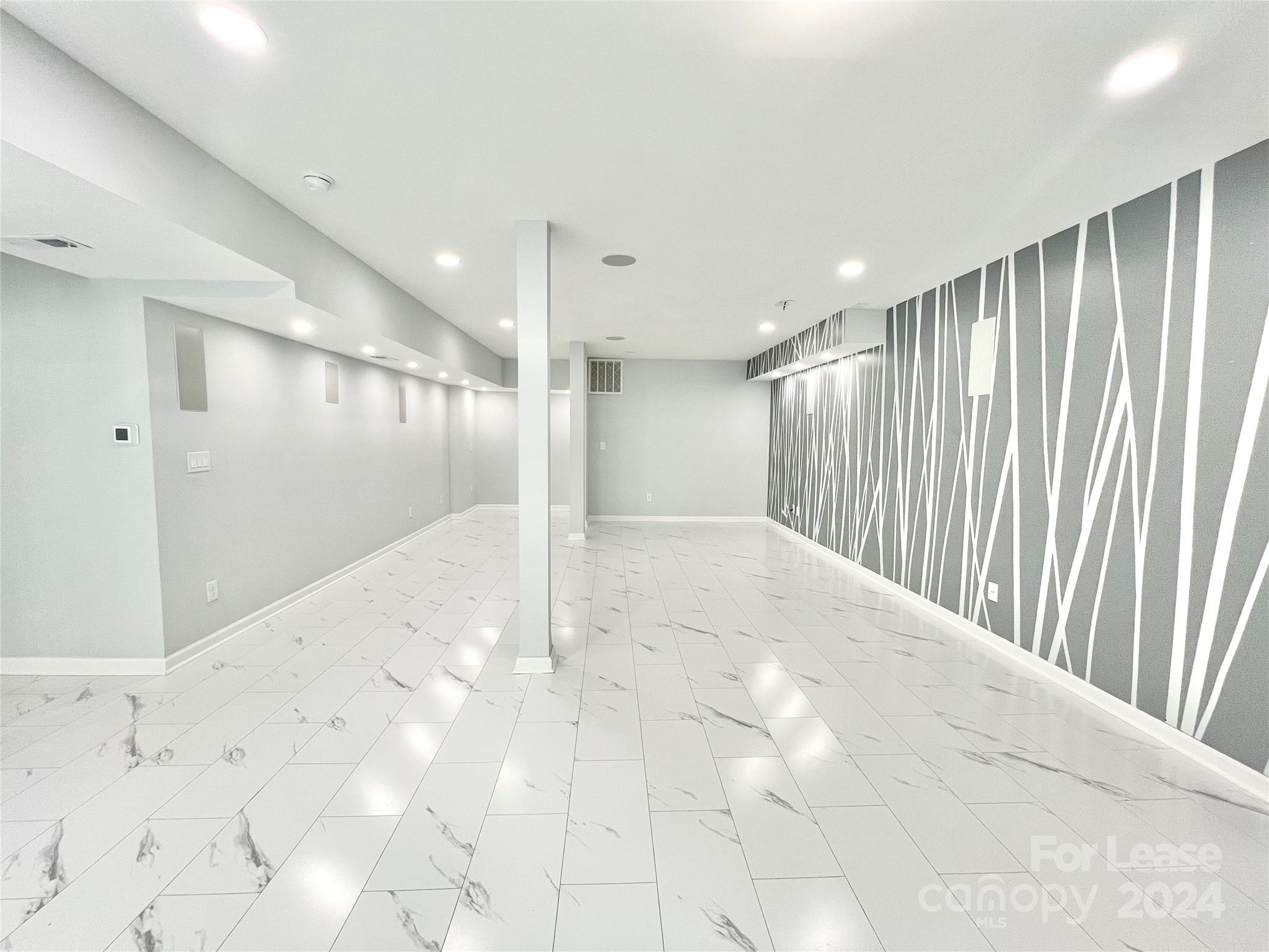 Oakland Pointe - Residential Lease