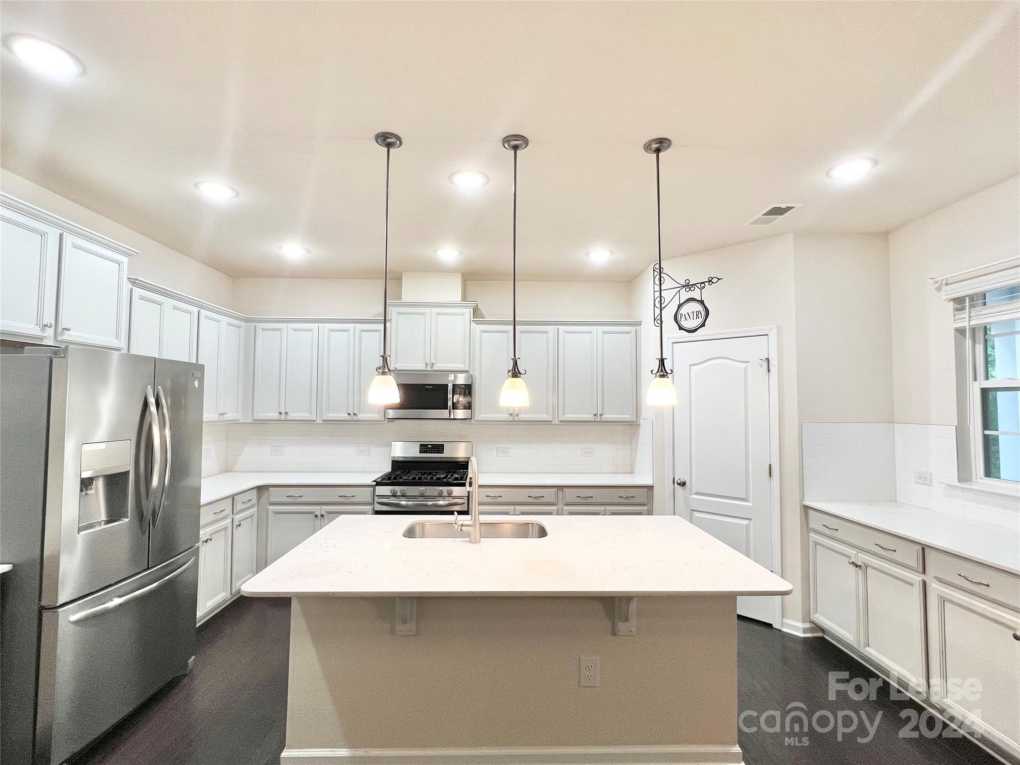 Oakland Pointe - Residential Lease