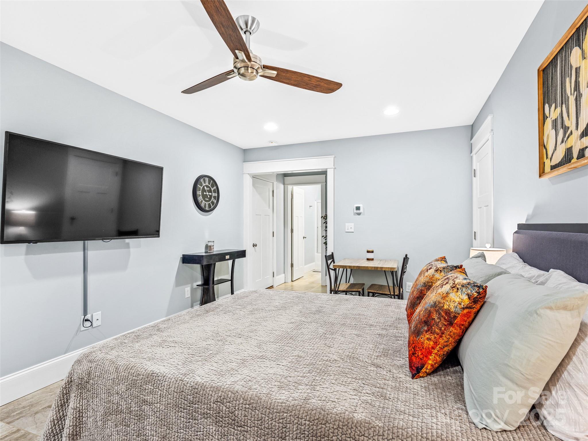 Meadow Oaks - Residential