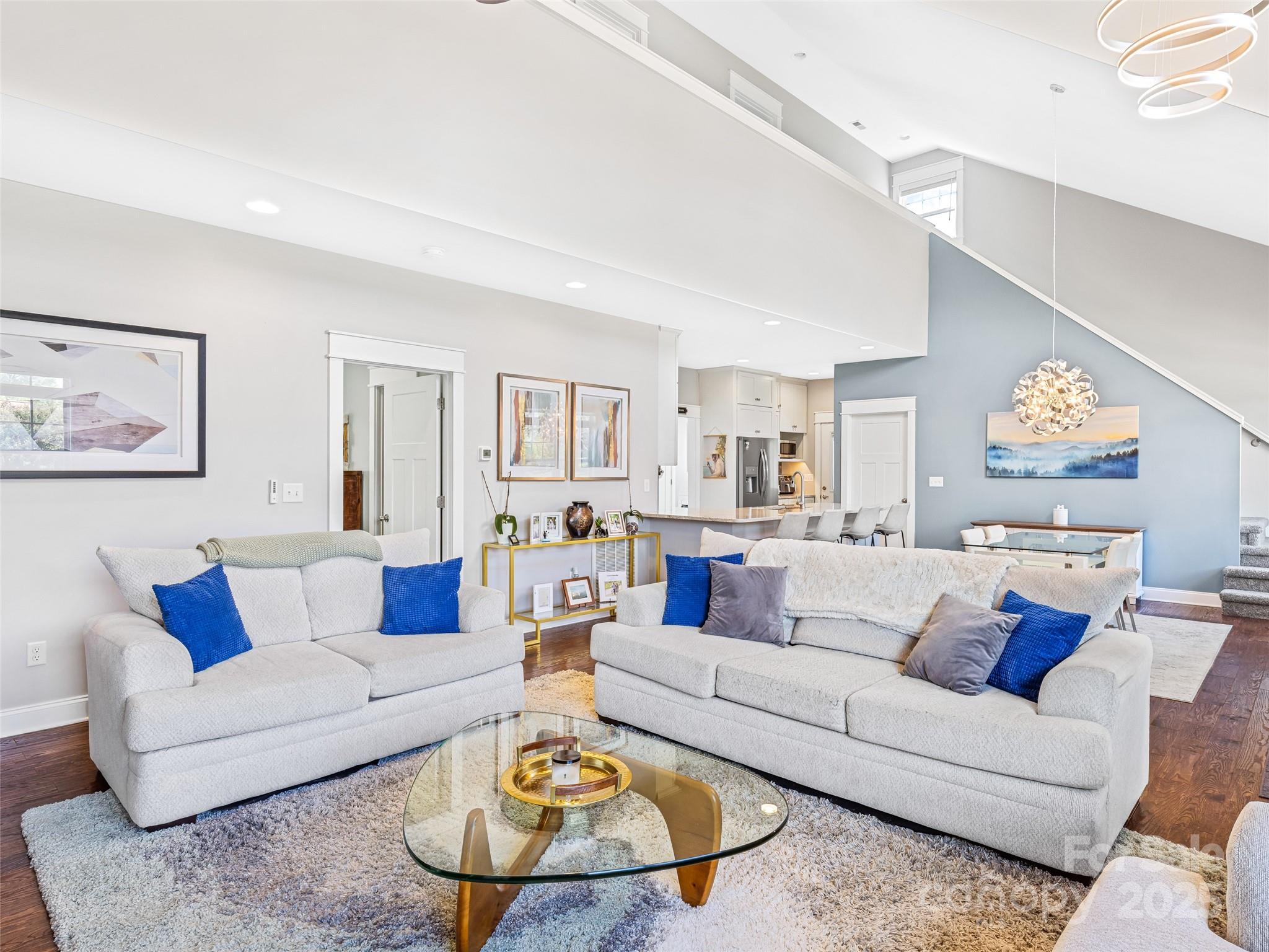 Meadow Oaks - Residential