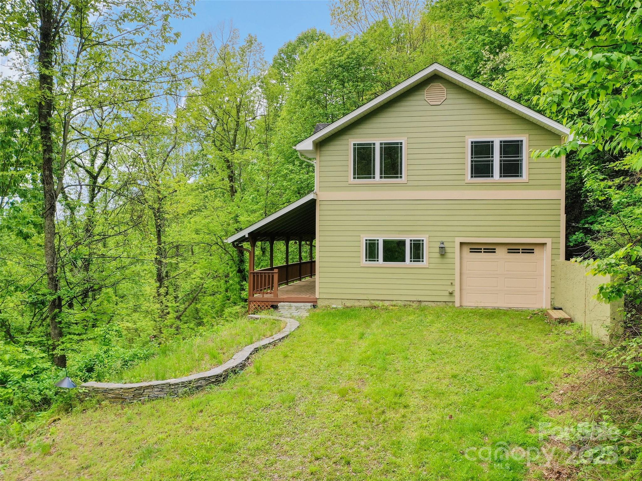 572 Multiflora Way