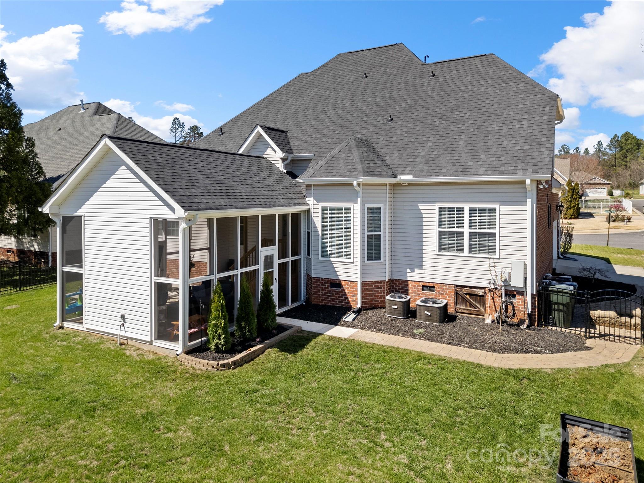 Seven Oaks - Residential