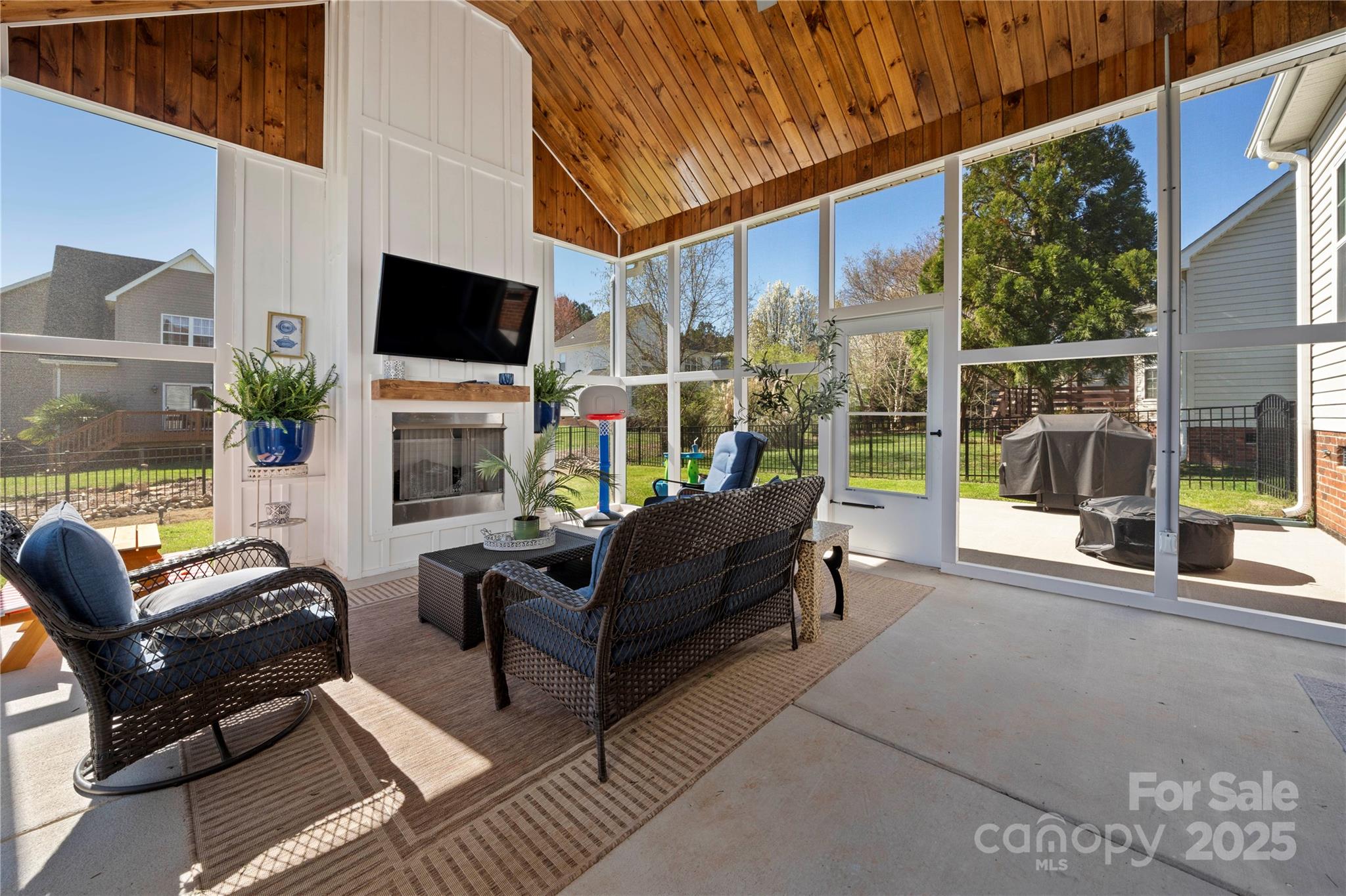 Seven Oaks - Residential