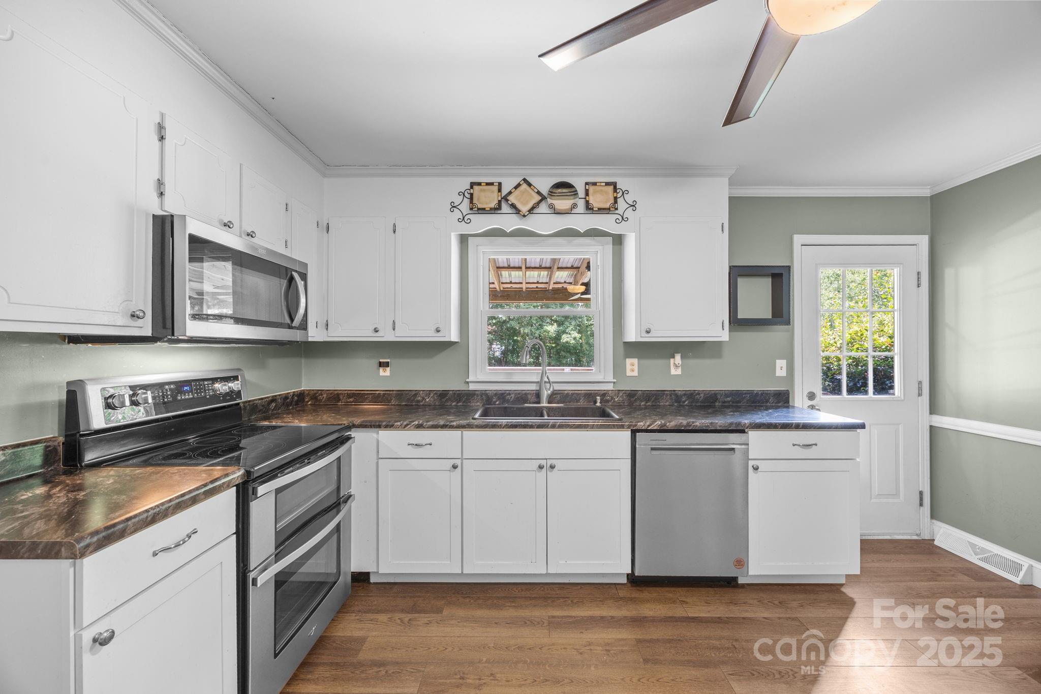 Woodland Hills - Residential