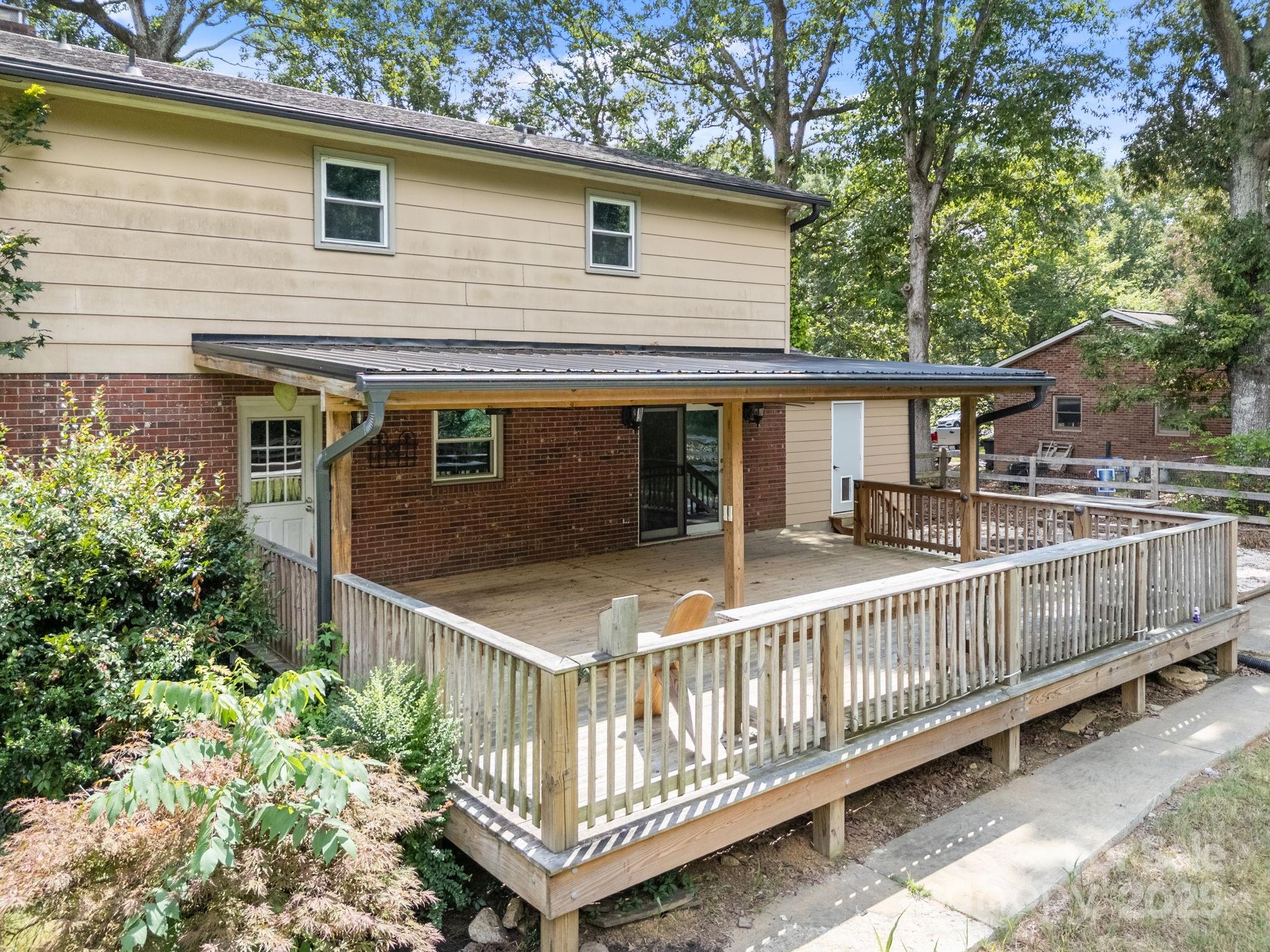 Woodland Hills - Residential