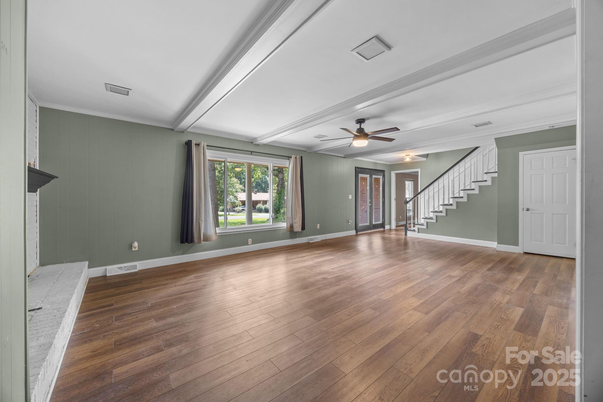 Woodland Hills - Residential