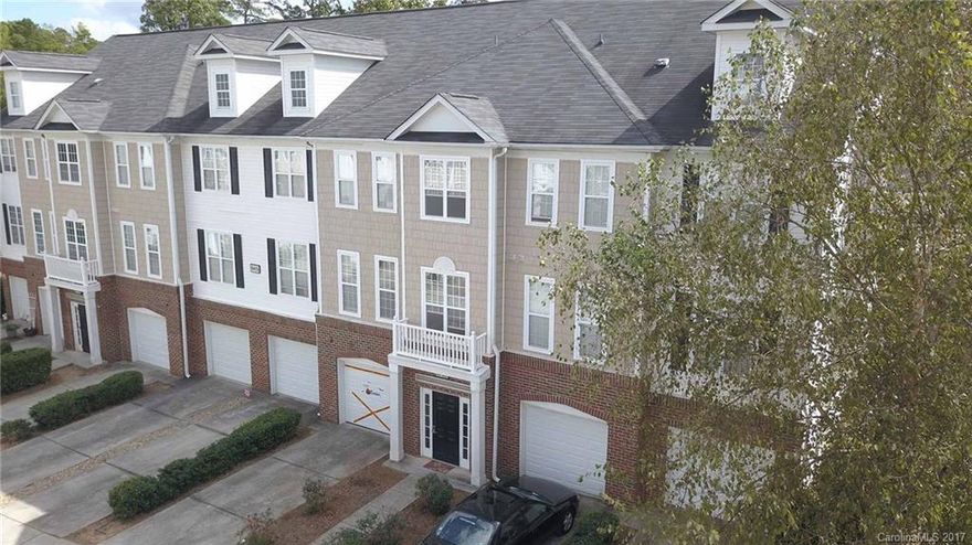 Excellent third floor condominium in a charming University Area development.  Property is tenant occupied with an active lease until 2/28/2018.  Tenant pays $1,000 per month.