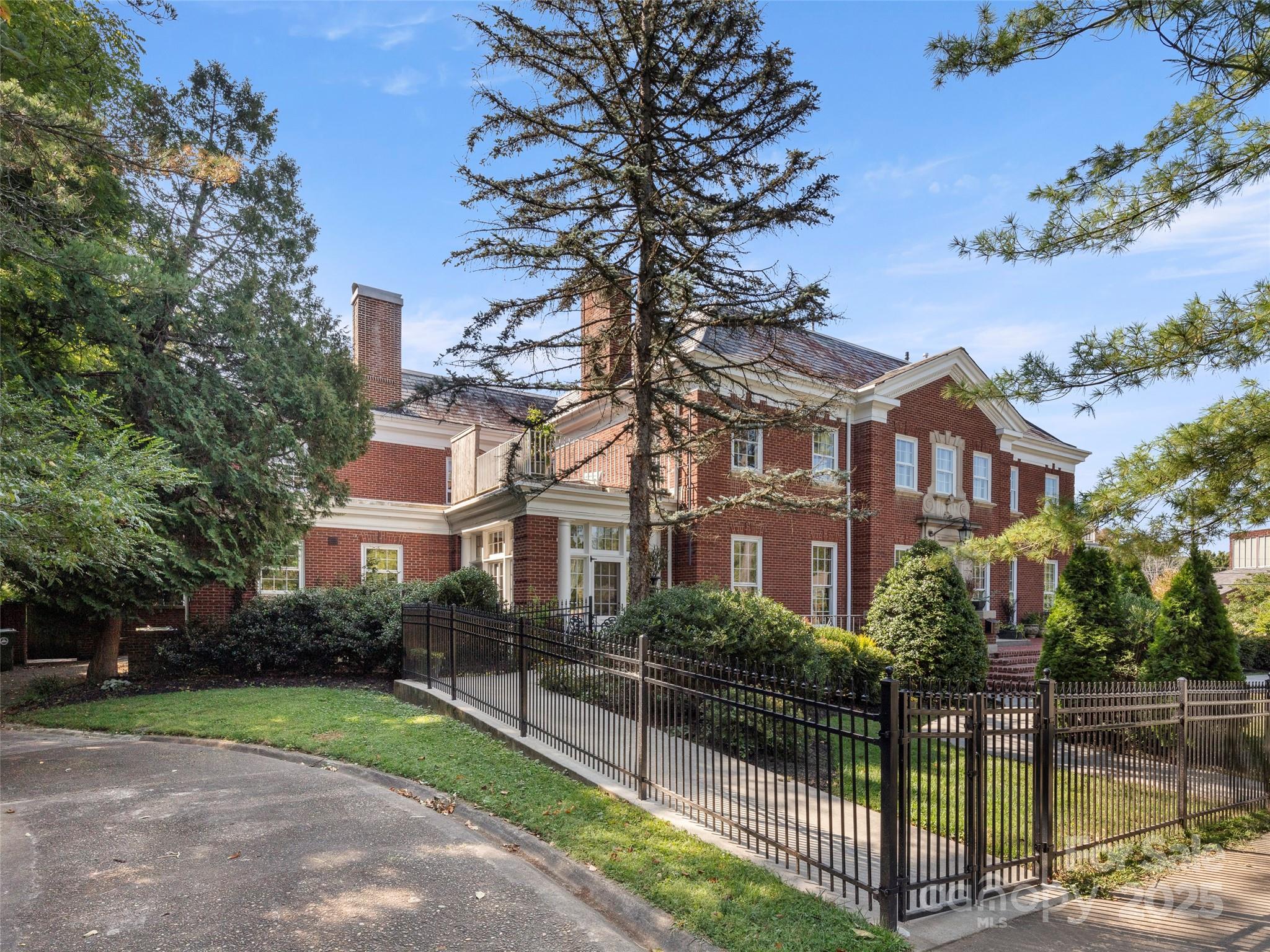 1 Sunset Parkway Unit A
