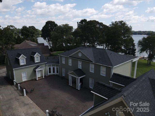 2111 Windermere Lane