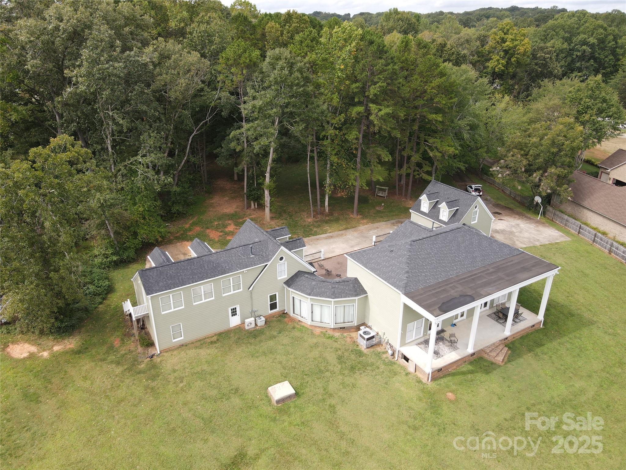 2111 Windermere Lane