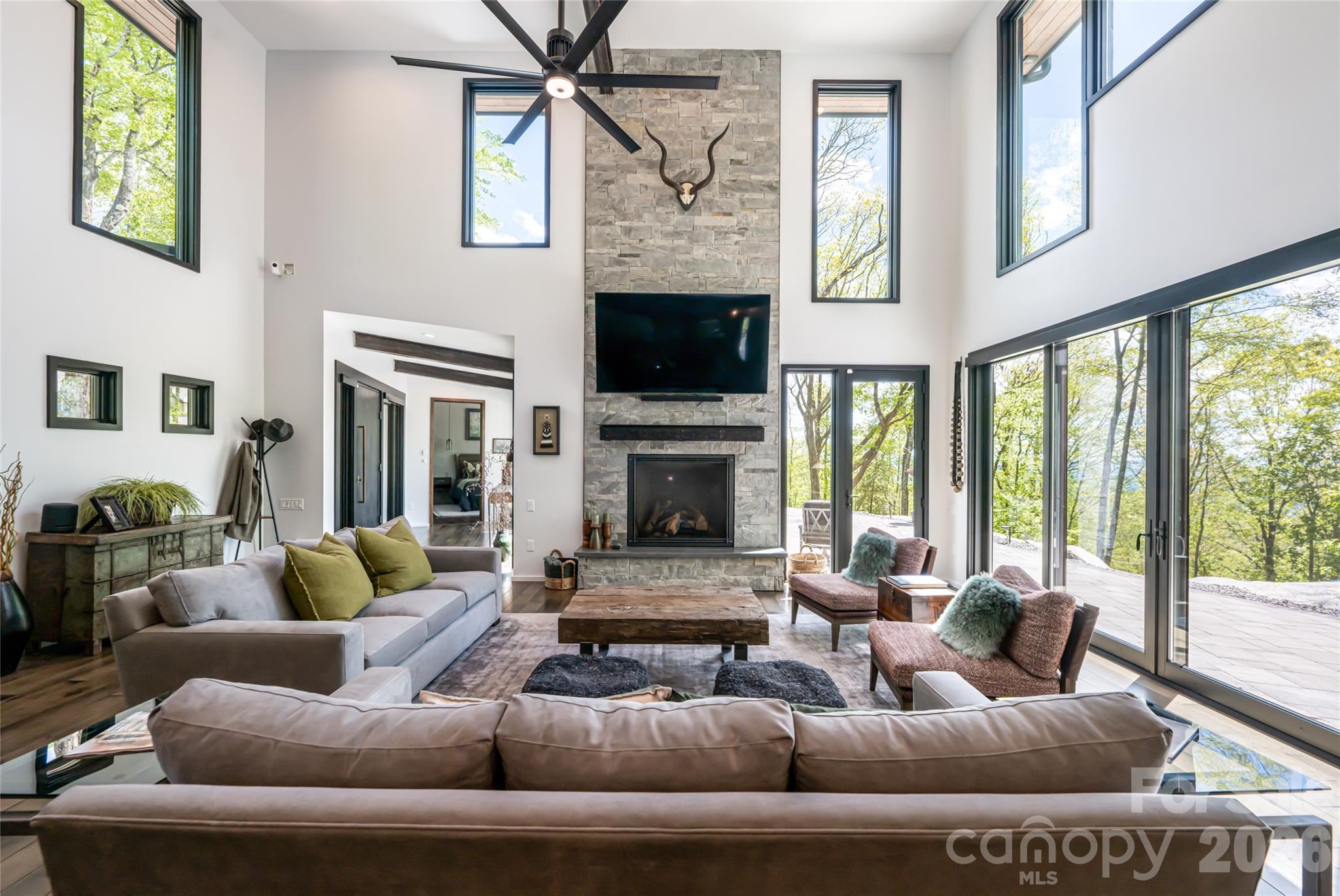 Couch Mountain - Residential