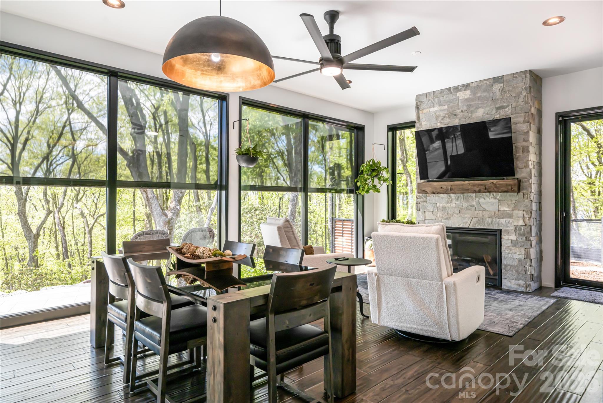 Couch Mountain - Residential