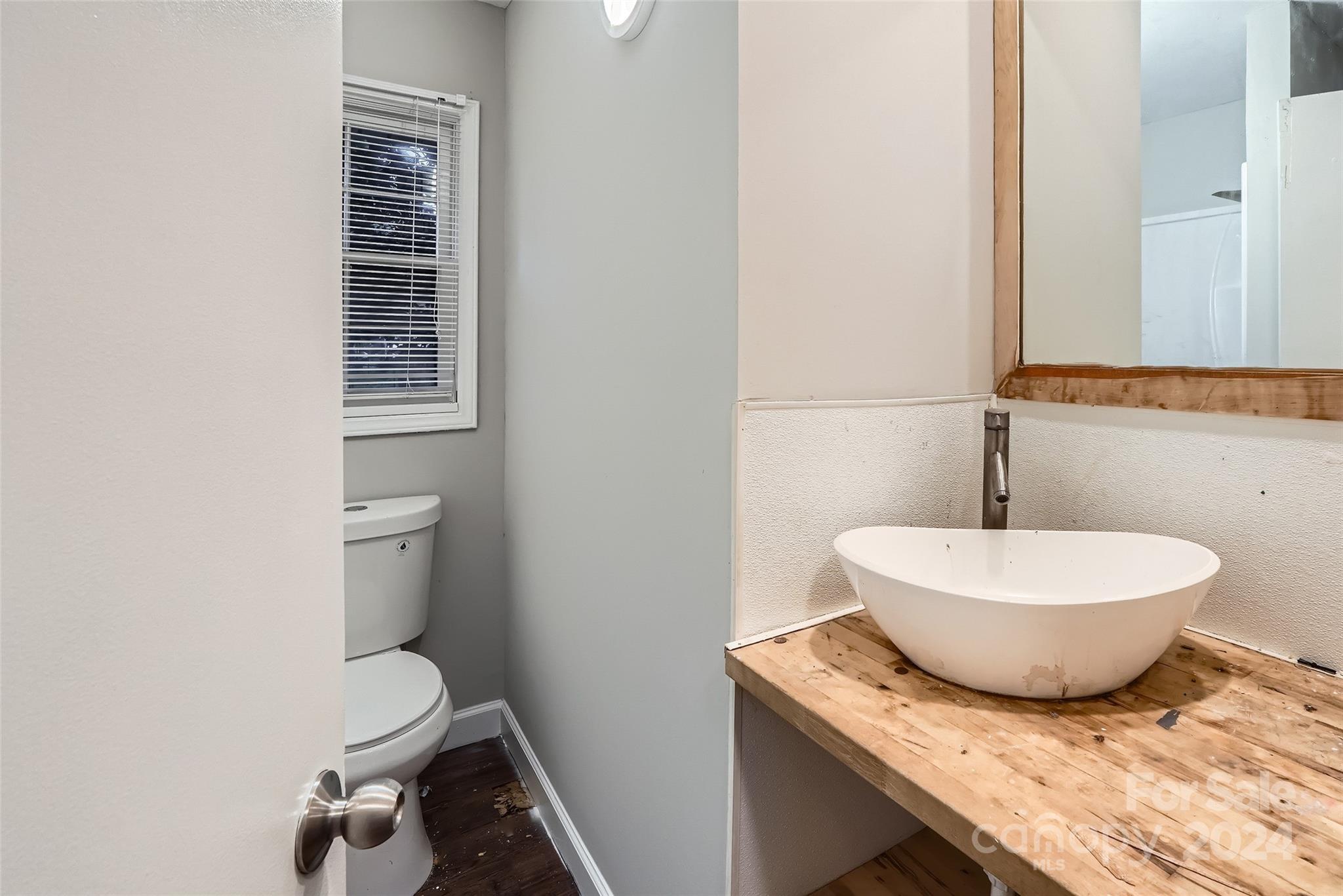 Virginia Manor - Residential