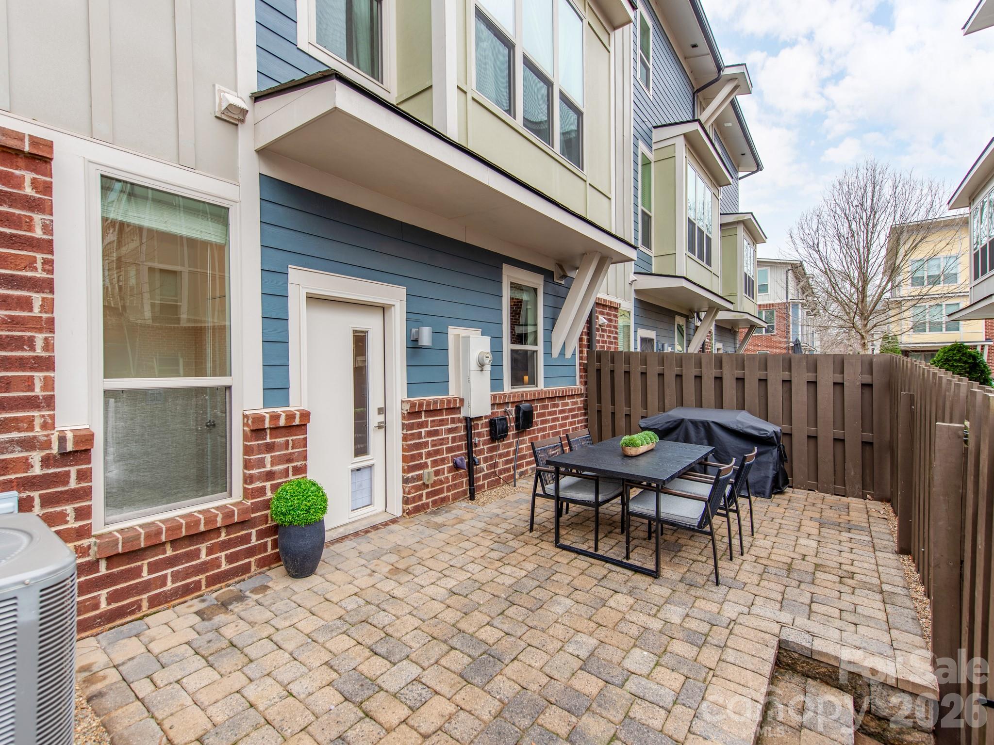 Steel Gardens - Residential