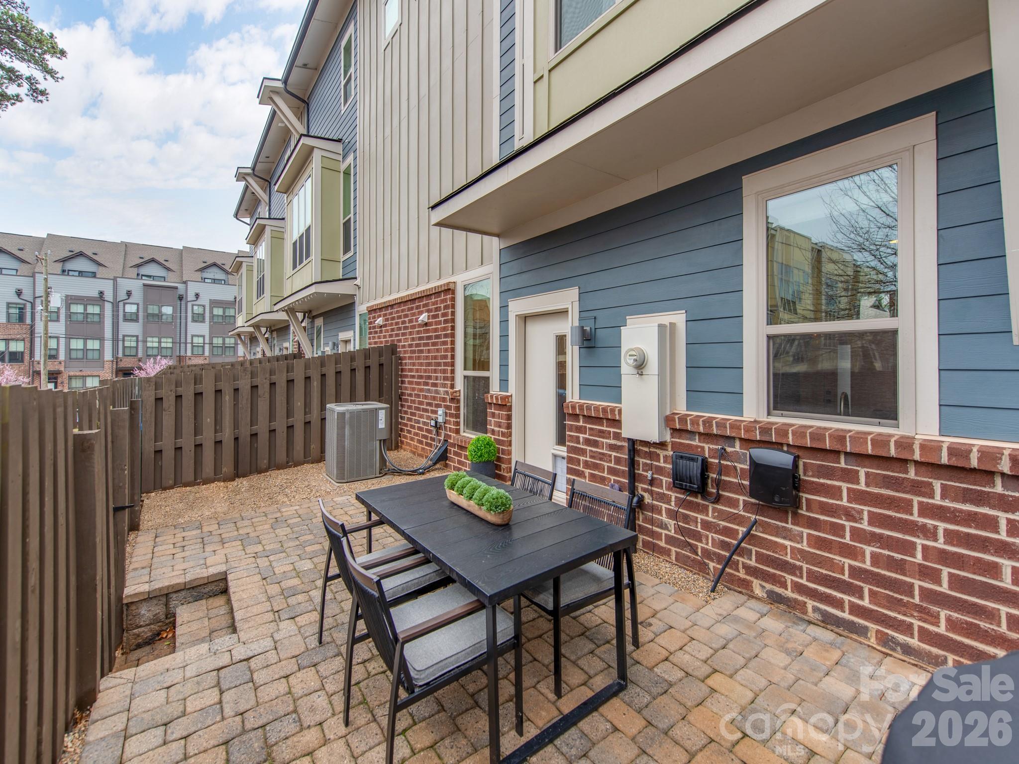 Steel Gardens - Residential