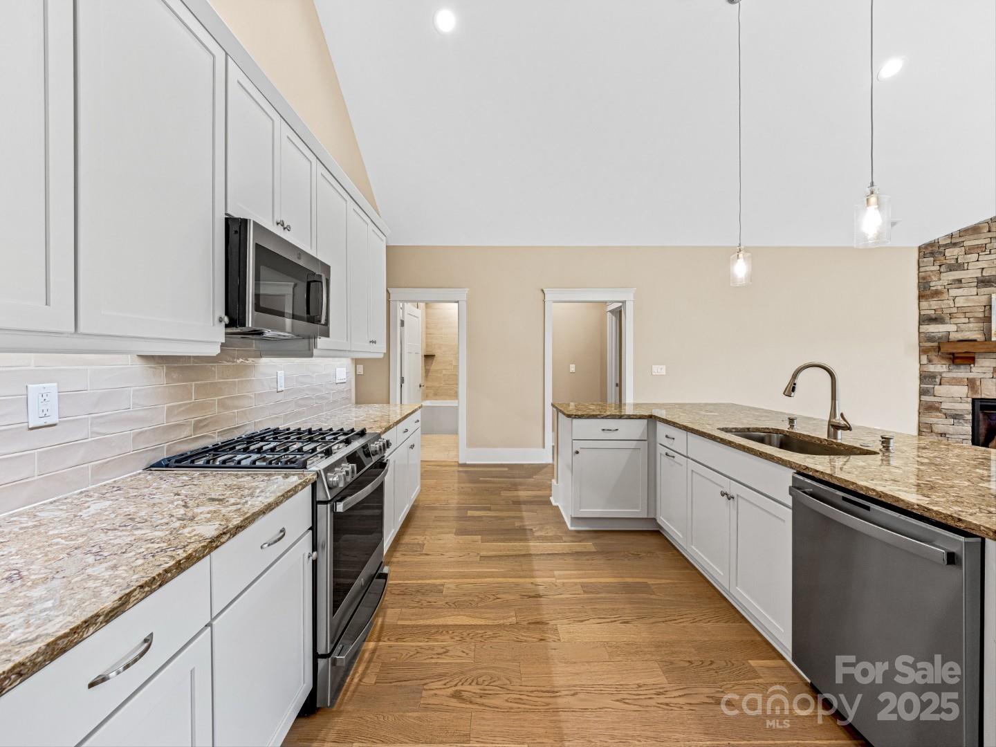 Cummings Cove - Residential
