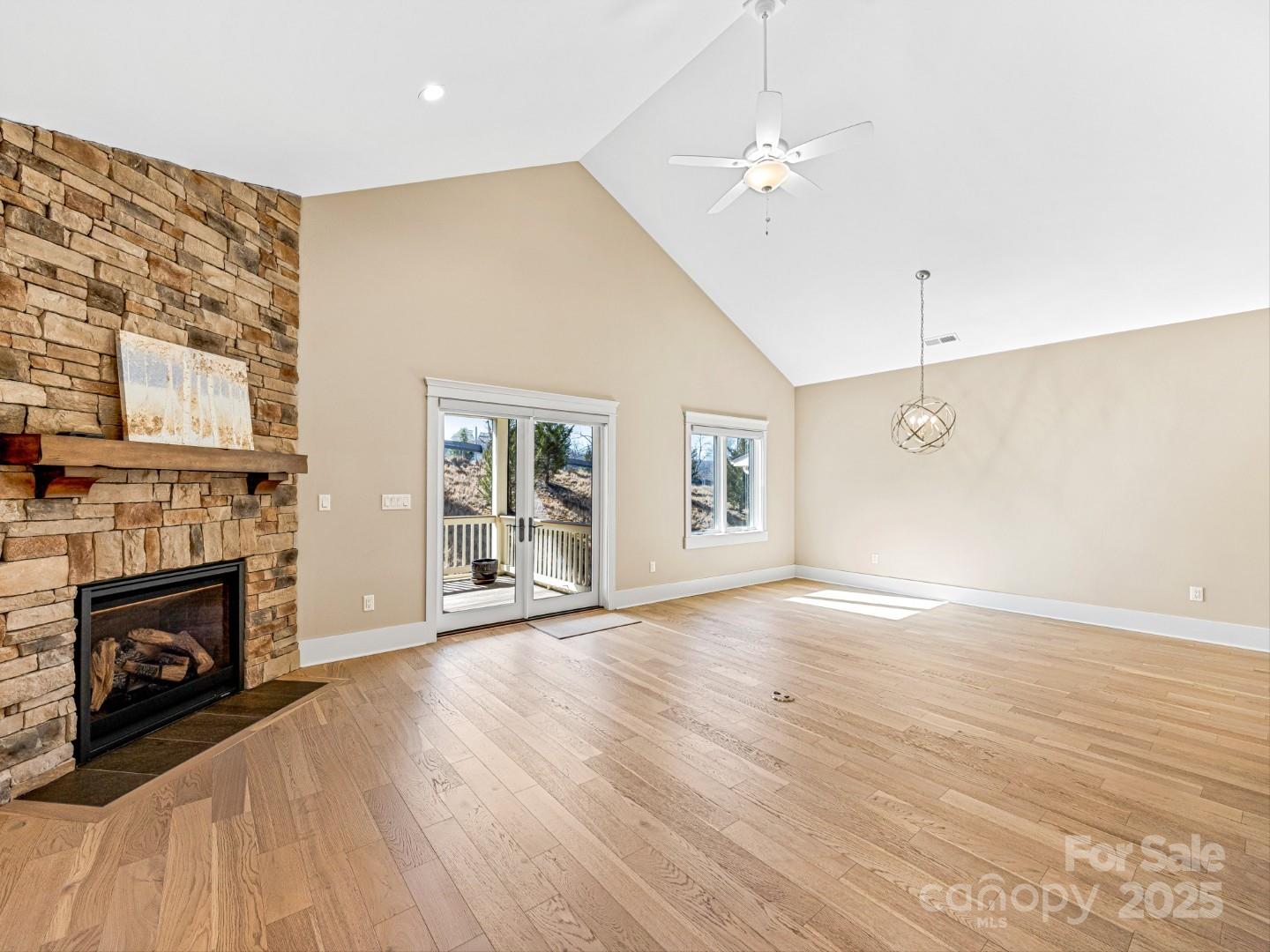 Cummings Cove - Residential