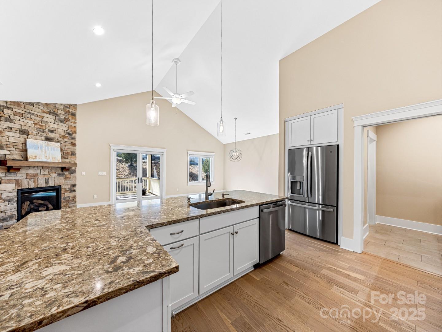 Cummings Cove - Residential