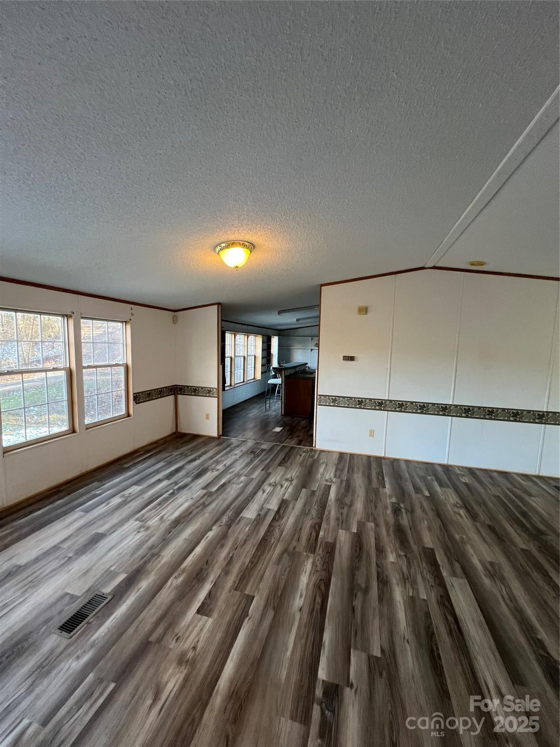 11 Beech Crest Rise None