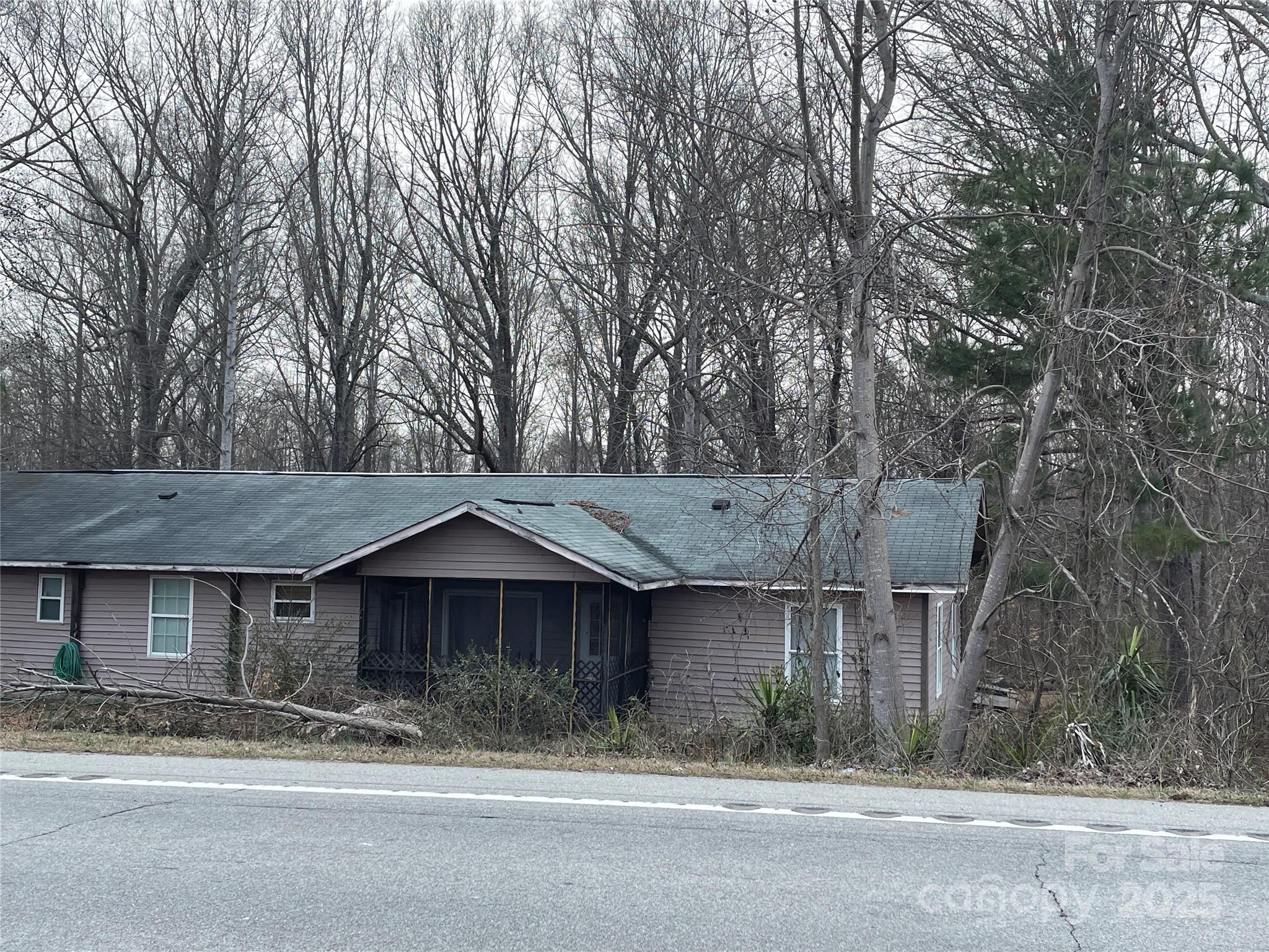 320 Sharon Road