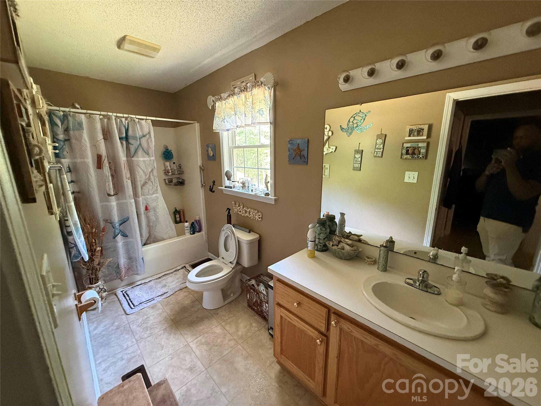 Magna Vista - Residential