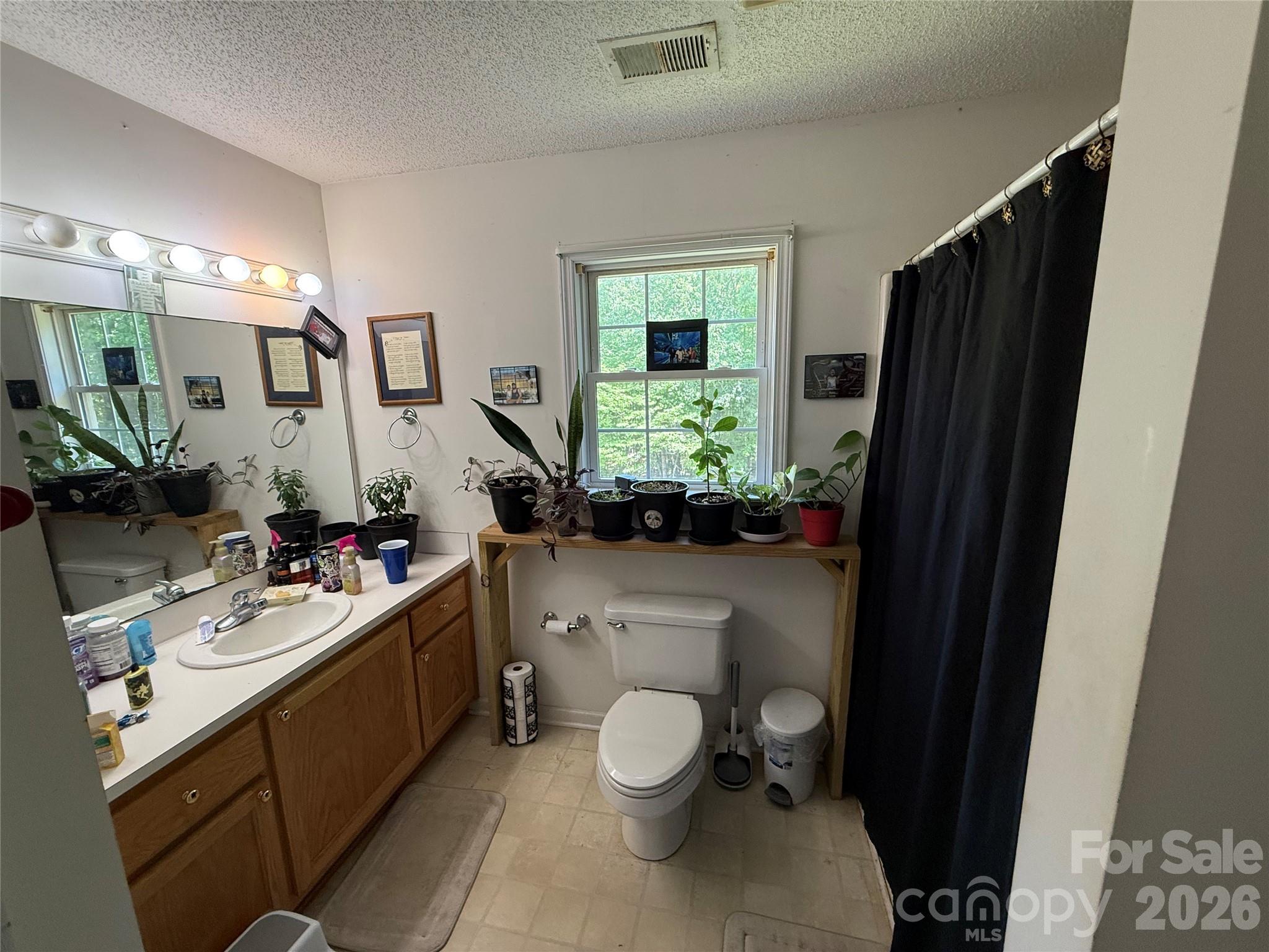 Magna Vista - Residential