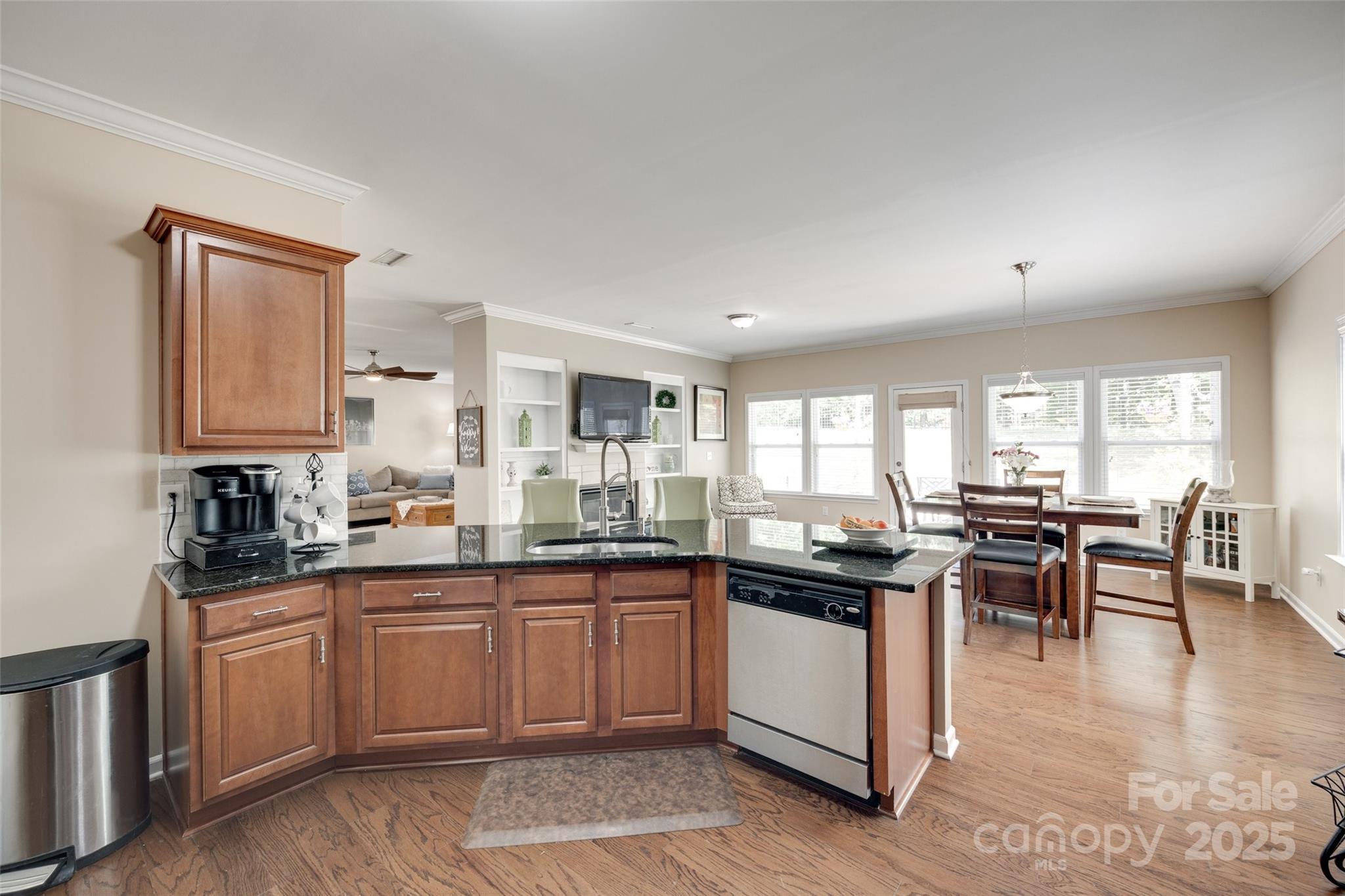 Lake Ridge - Residential