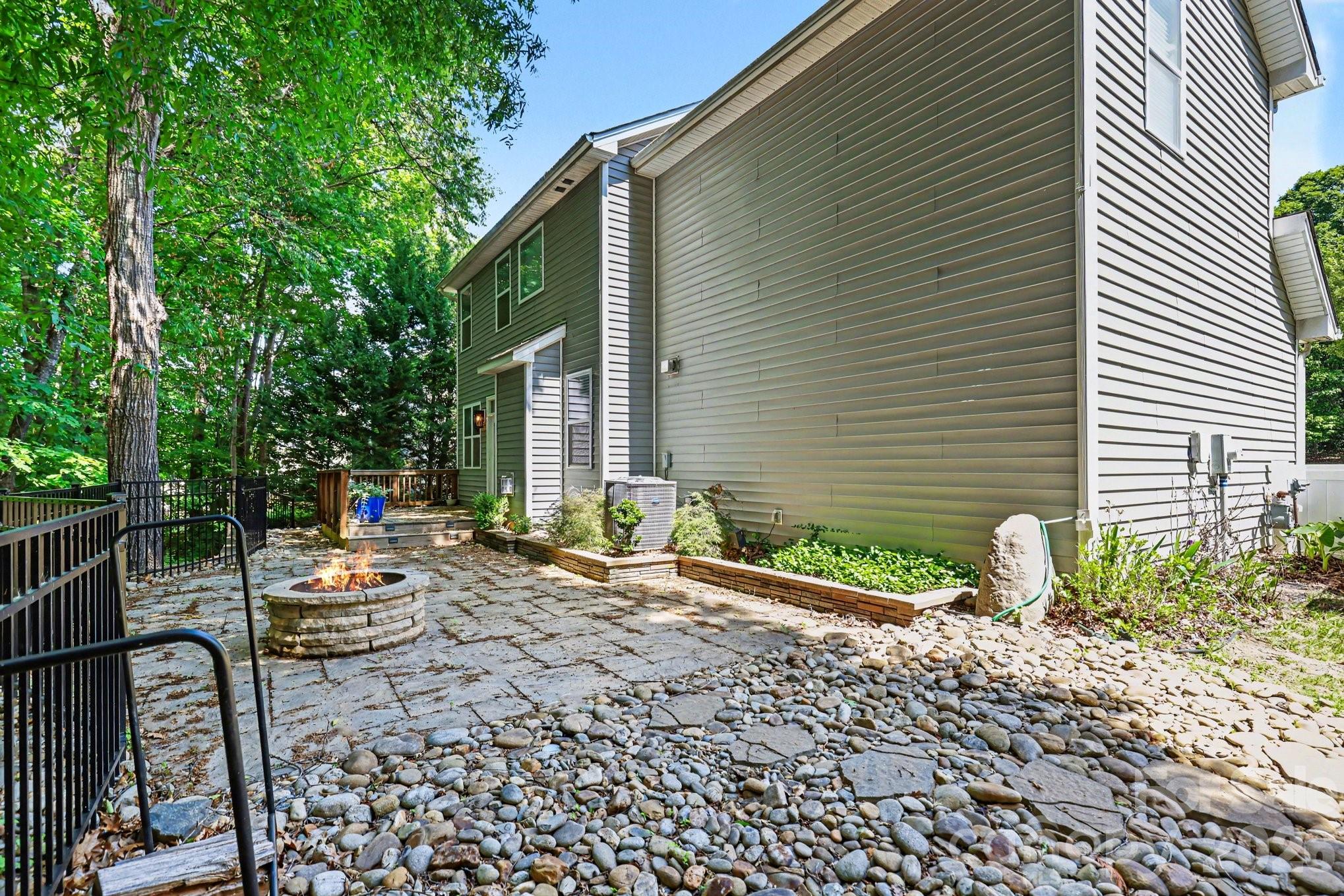 Lakebridge - Residential